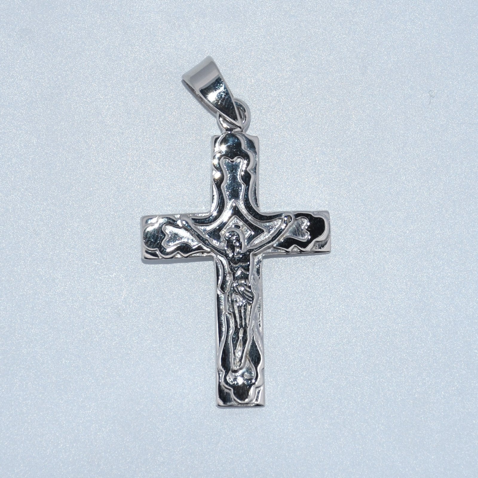 Sterling Silver | Crucifix Pendants