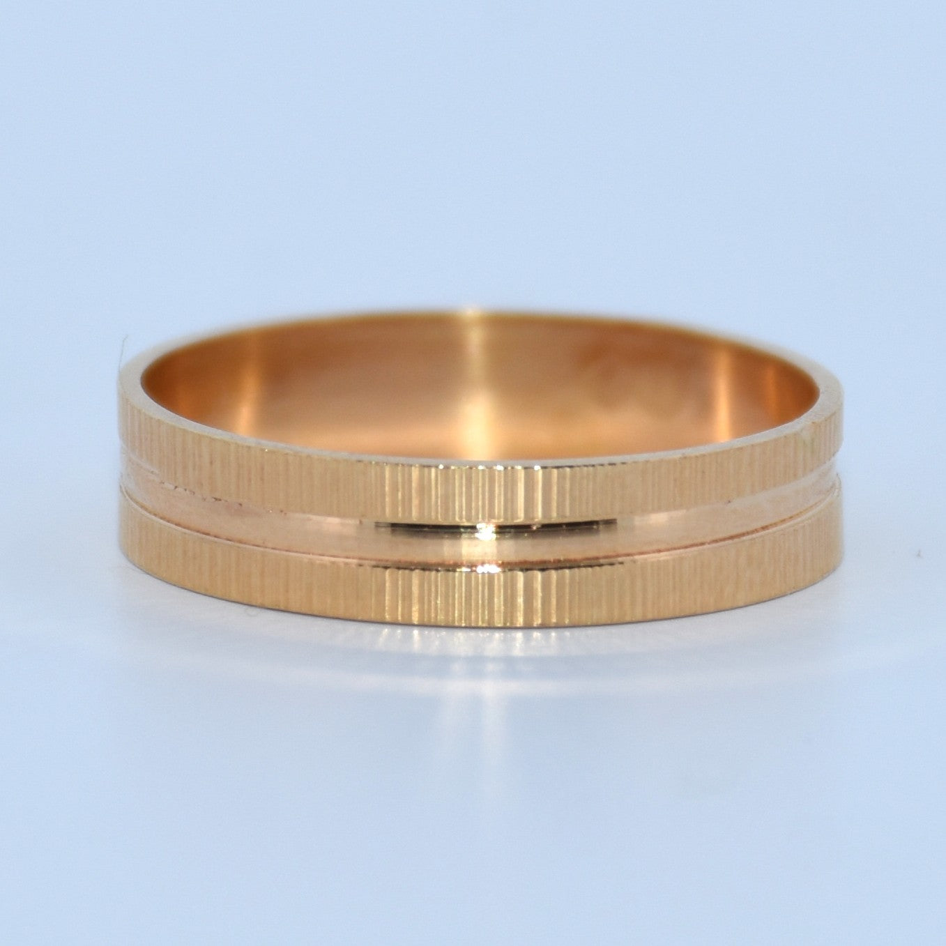 19.2K Portuguese Gold | Coin Edge Design Wedding Band