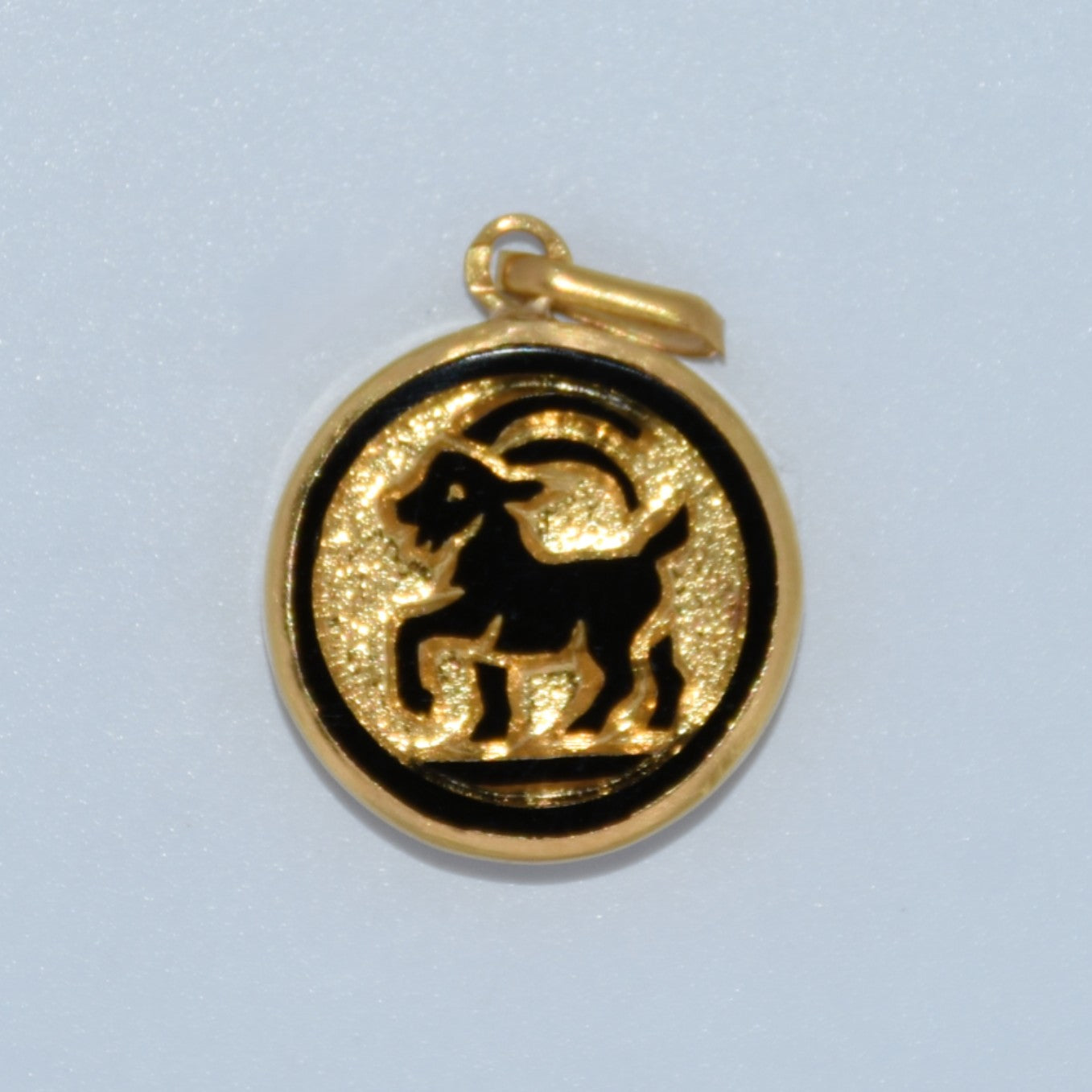 19.2K Portuguese Gold | Zodiac Pendants