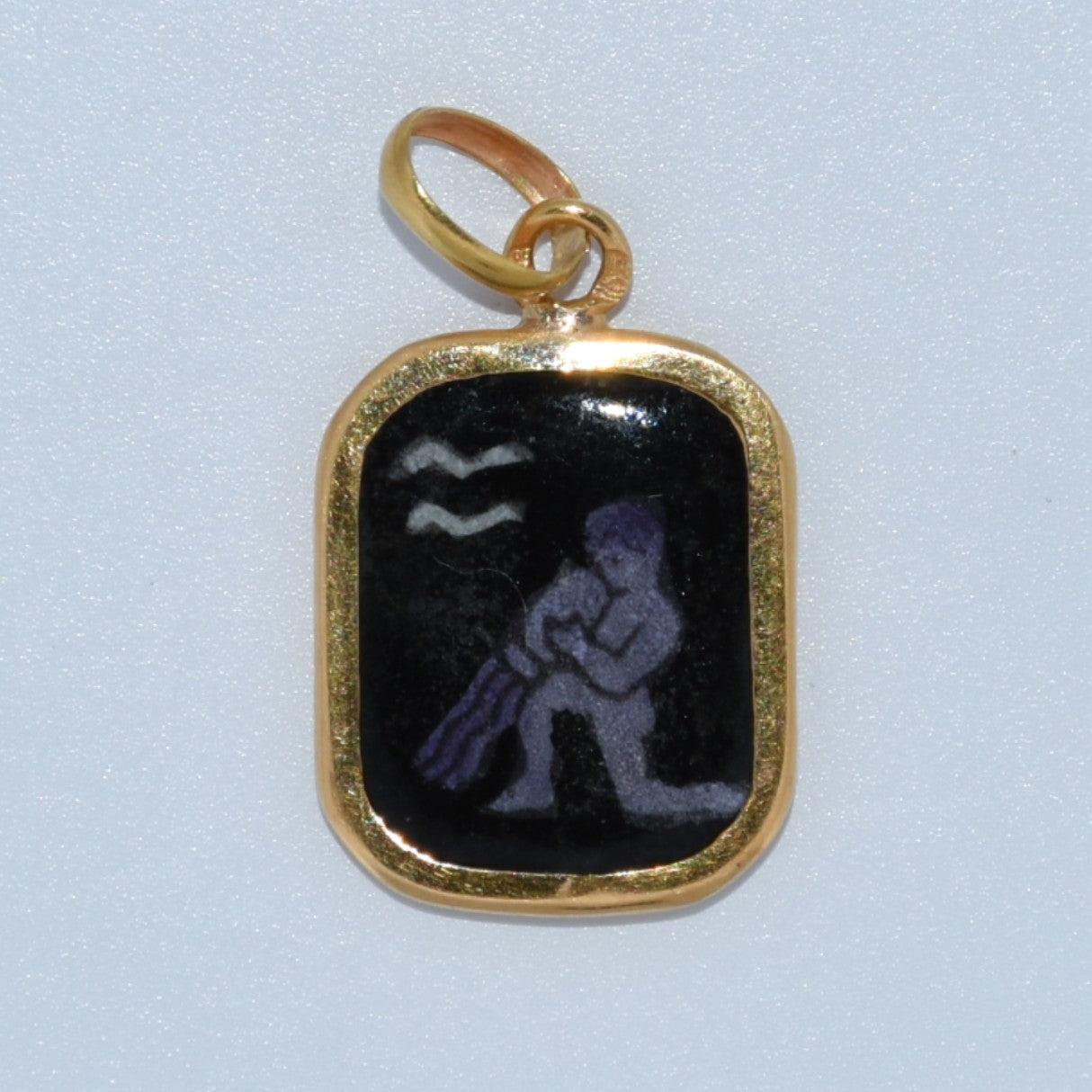 19.2K Portuguese Gold | Zodiac Pendants