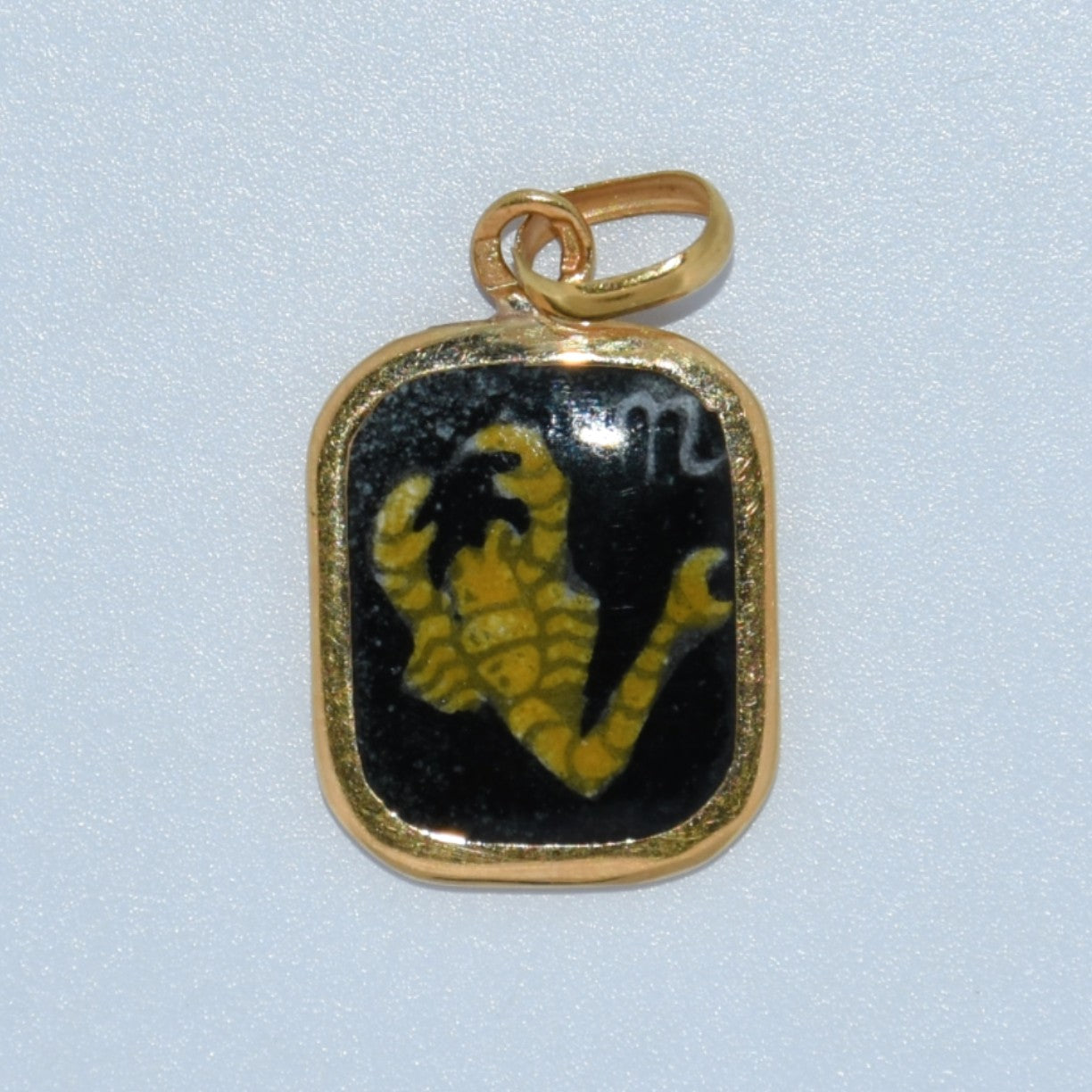 19.2K Portuguese Gold | Zodiac Pendants