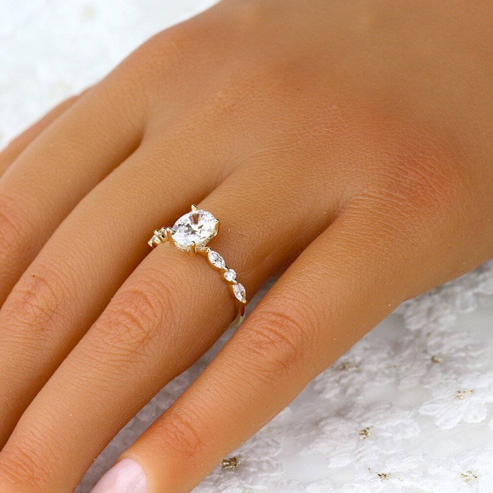 14K Gold | YG Classic Semi-Mount Oval Diamond Engagement Ring (Check Description)