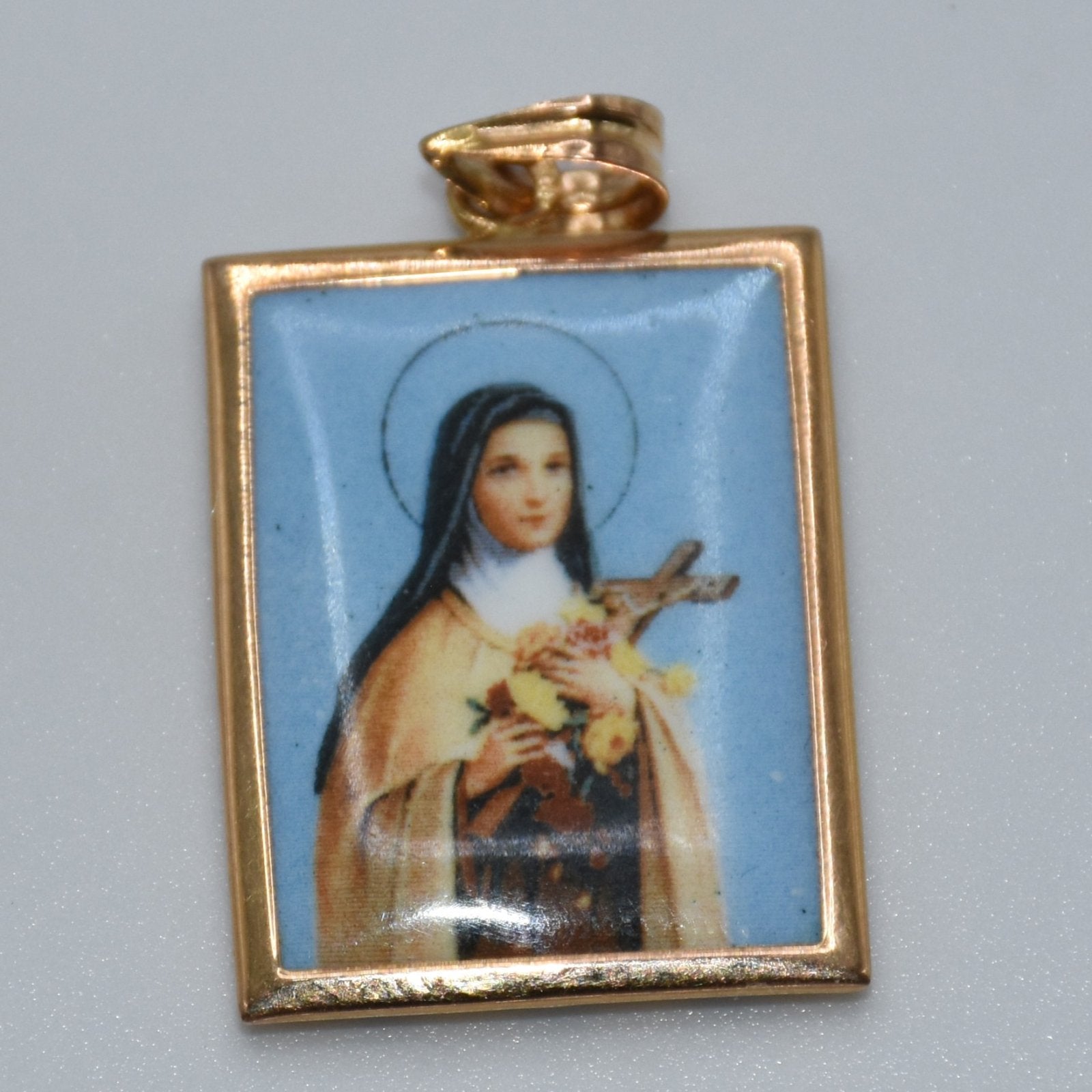19.2K Portuguese Gold | Vintage Saint Therezinha Pendant