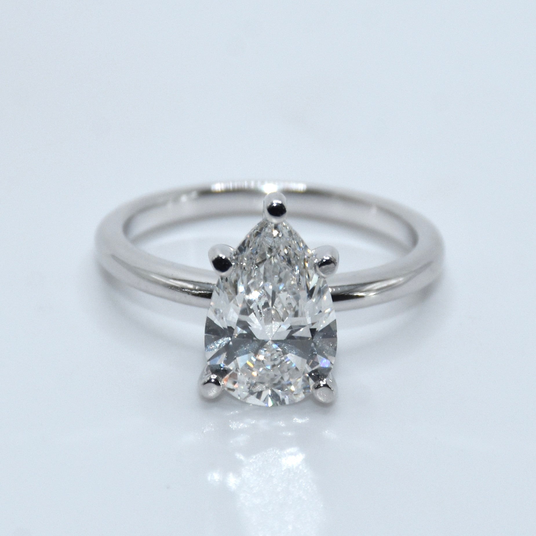 14K Gold | 2.5 ct Lab Grown Pear Shaped Diamond Solitaire Ring