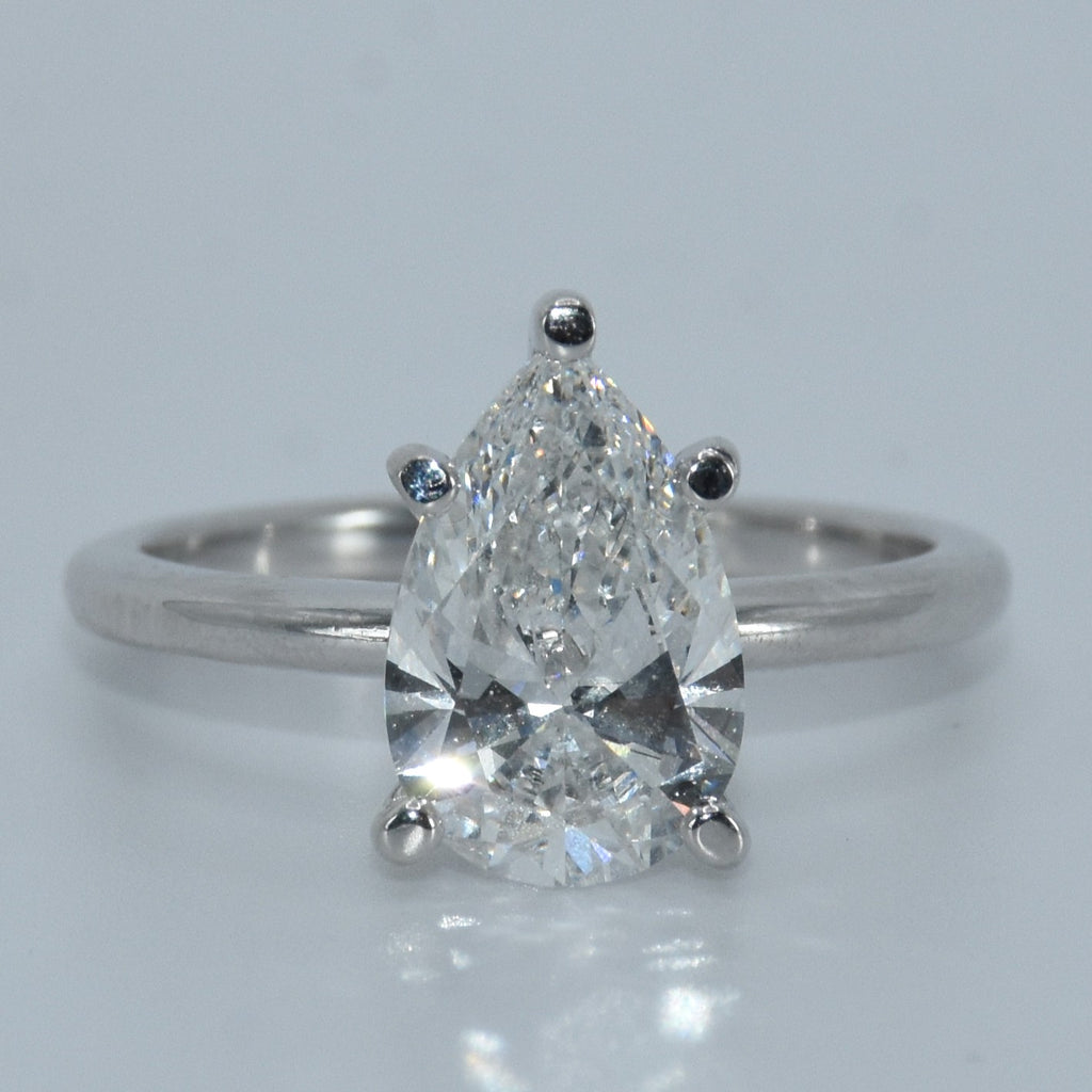 14K Gold | 2.5 ct Lab Grown Pear Shaped Diamond Solitaire Ring