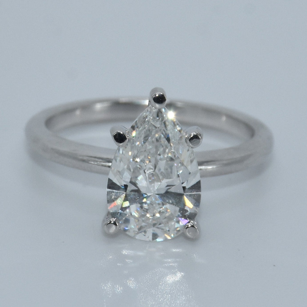 14K Gold | 2.5 ct Lab Grown Pear Shaped Diamond Solitaire Ring