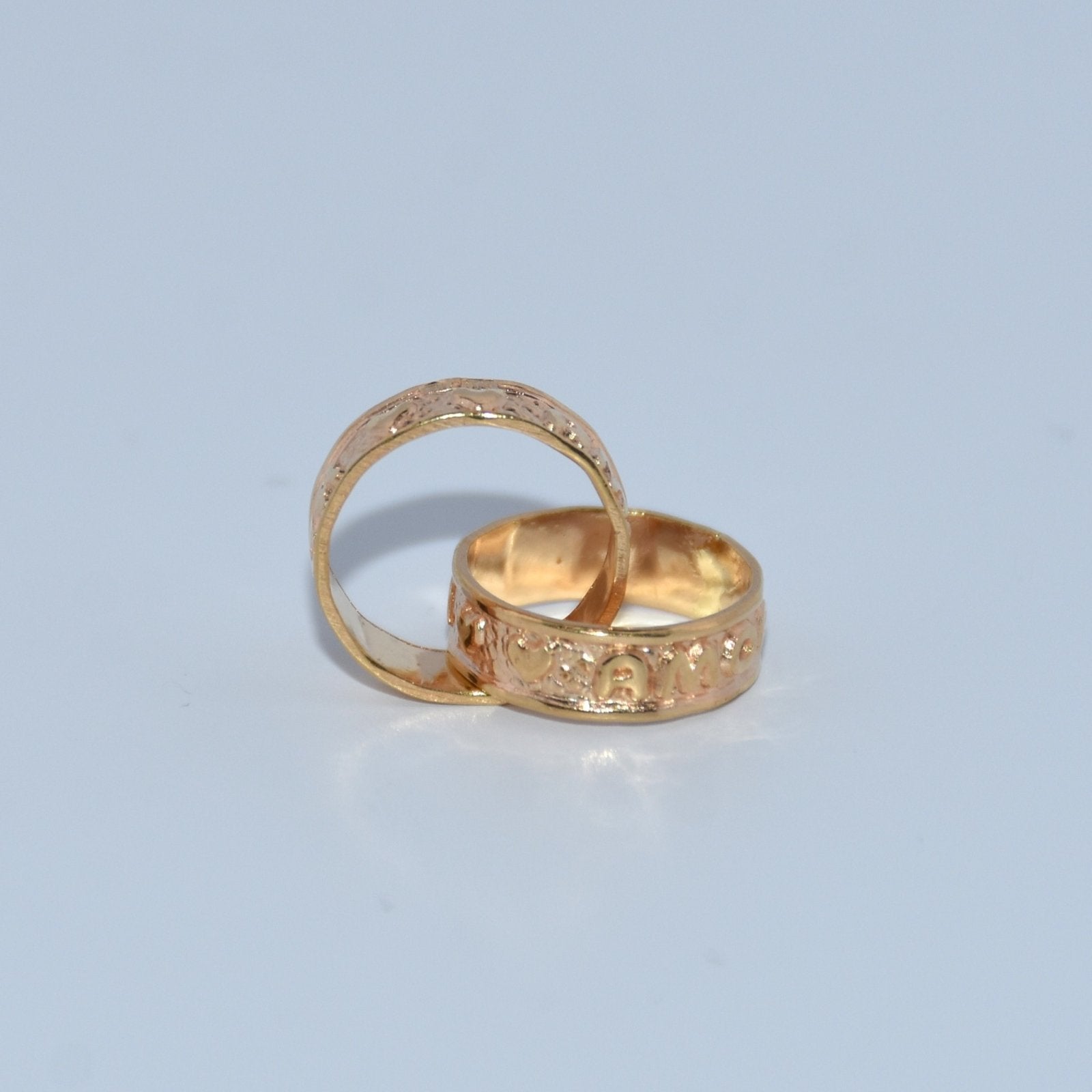 19.2K Portuguese Gold | Interlocking Bands Charm