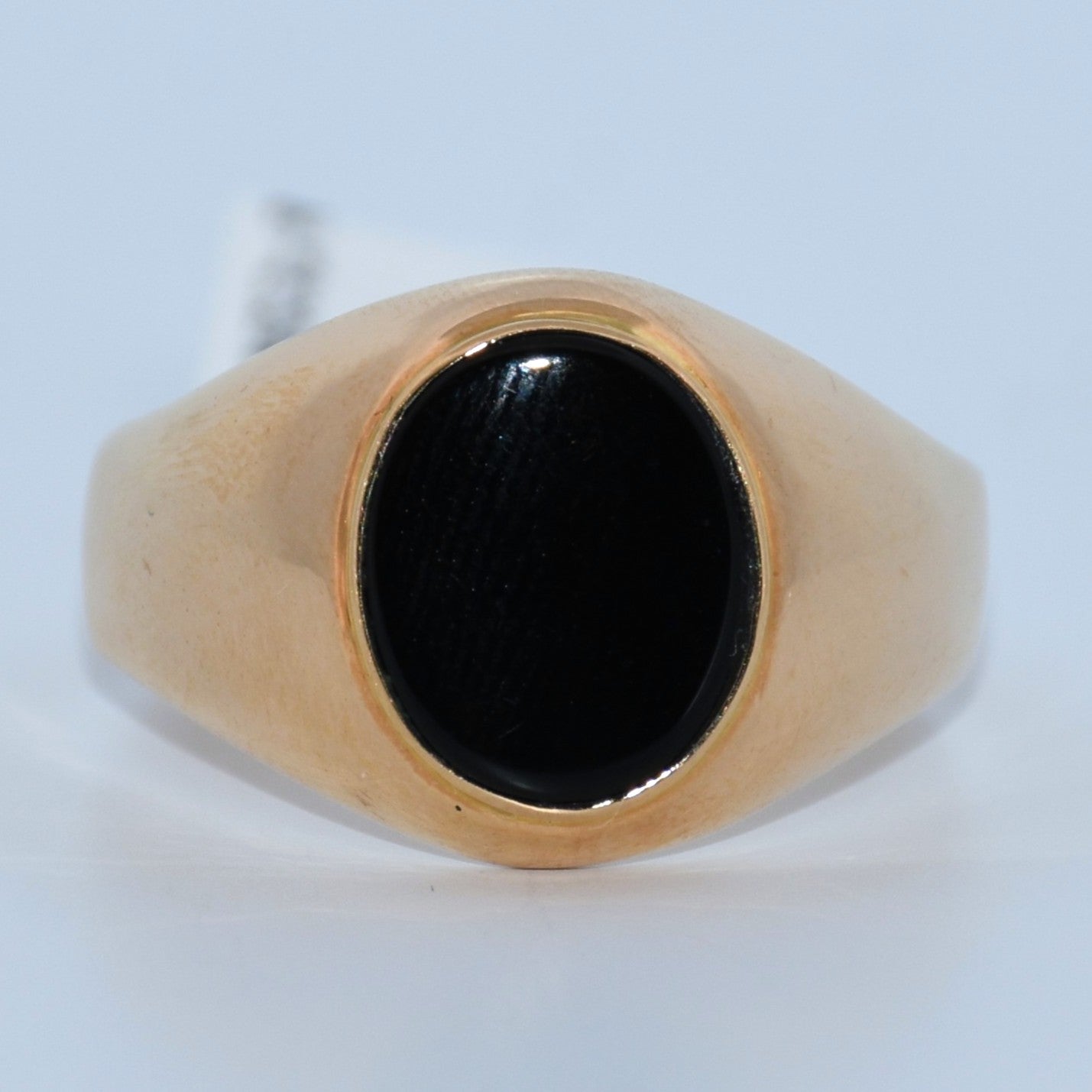 19.2K Portuguese Gold | Oval Onyx Ring