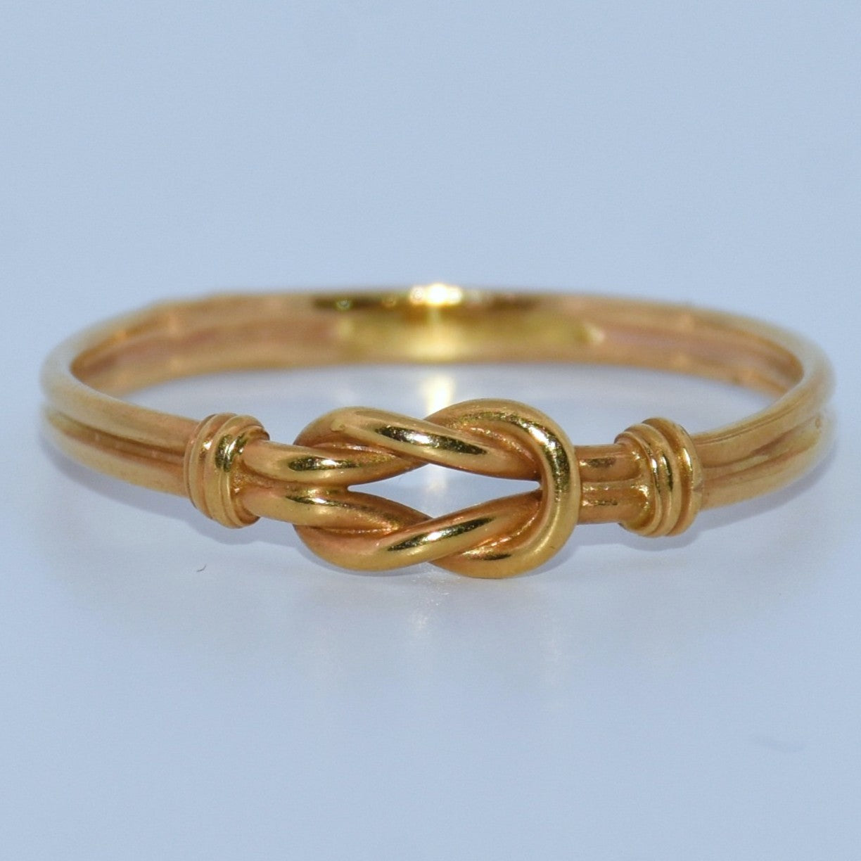 19.2K Portuguese Gold | Love Knot Ring