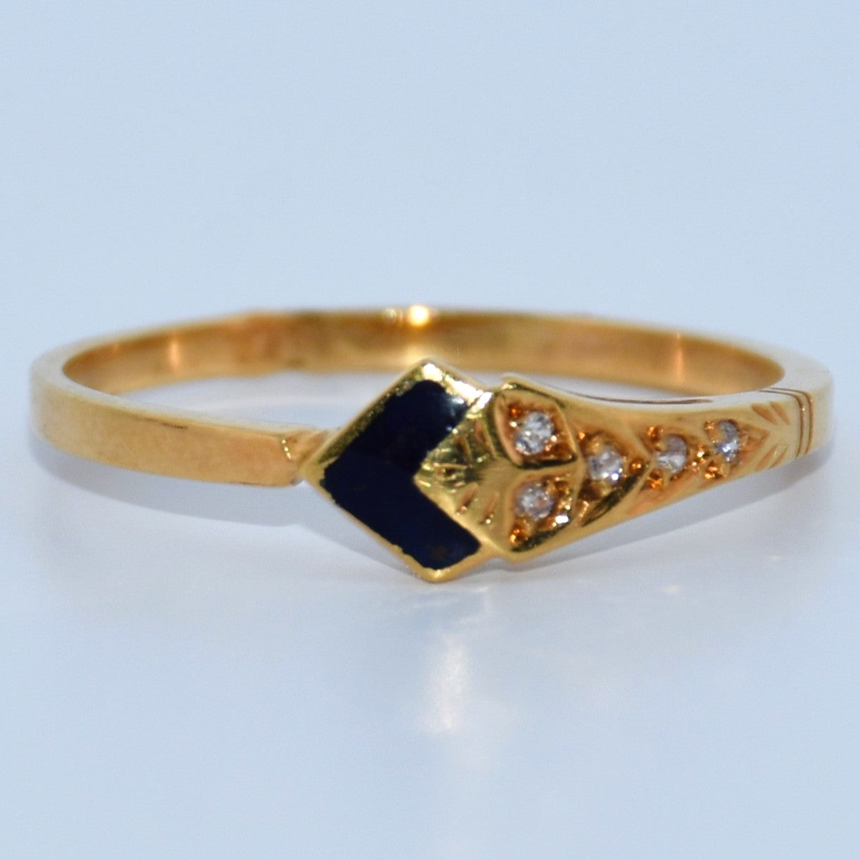 19.2K Portuguese Gold | Art Deco Blue Stone Ring