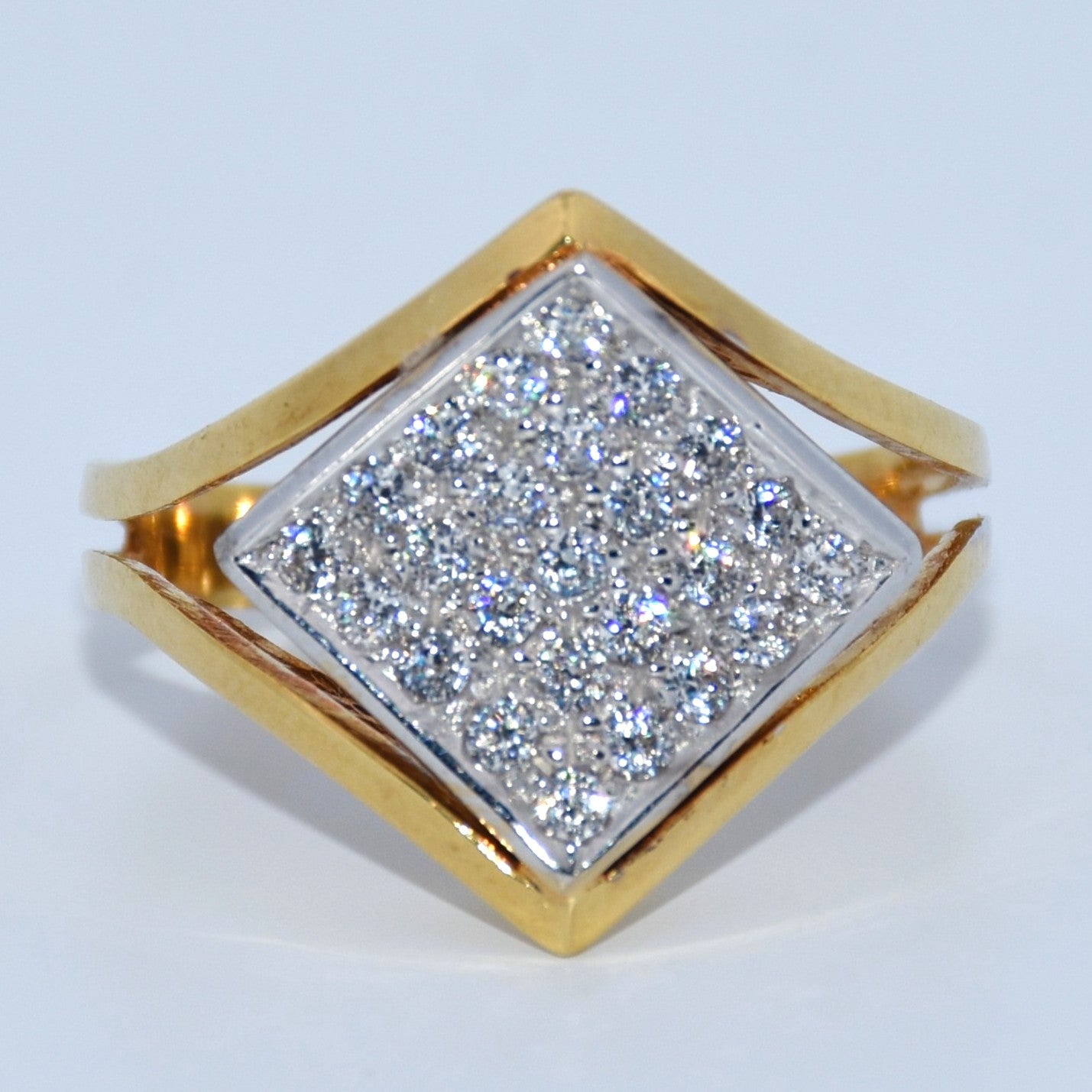 19.2K Portuguese Gold | Diamond Shaped Ring