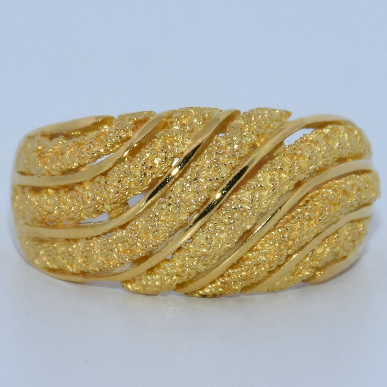 19.2K Portuguese Gold | Bezel Round CZ Ring