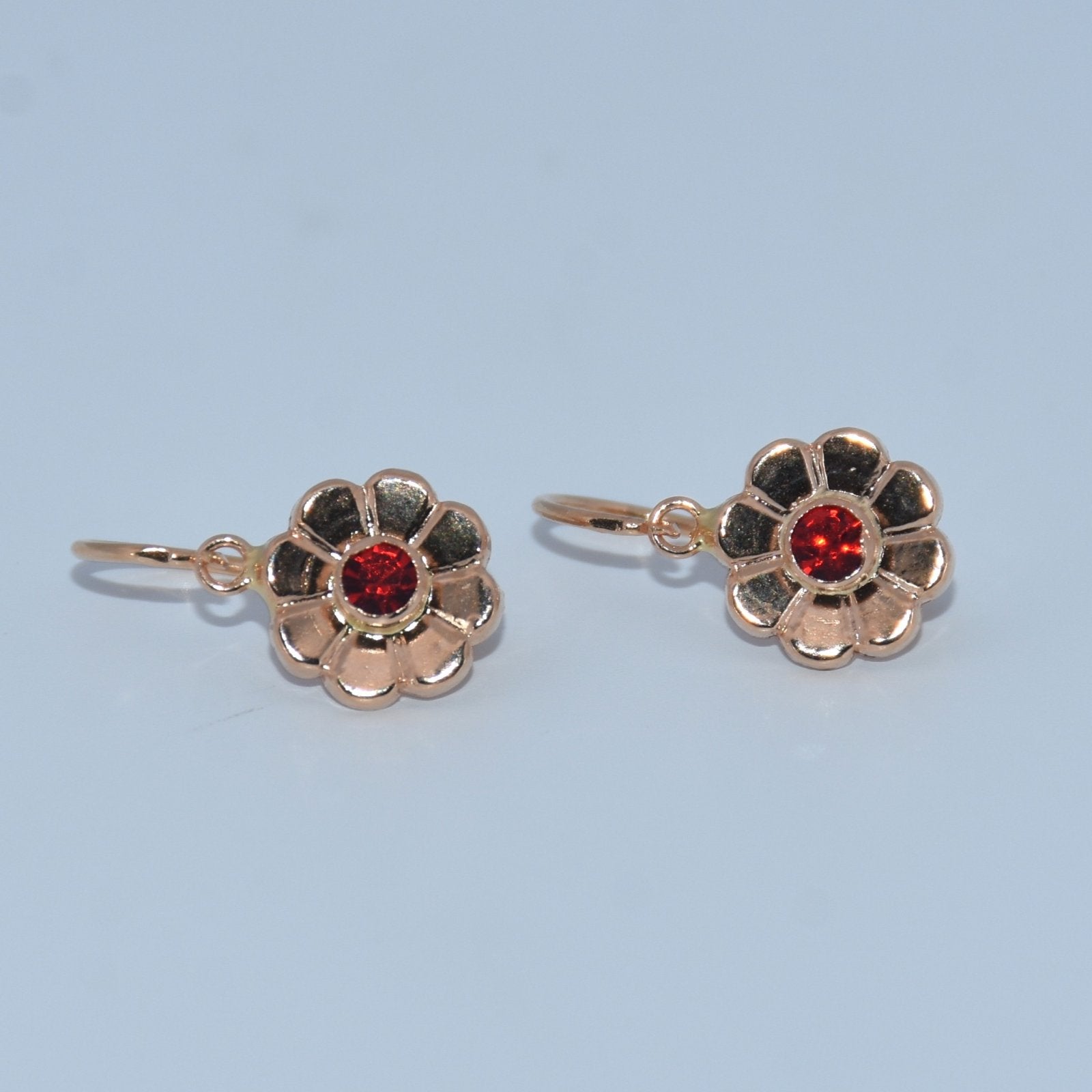 19.2K Portuguese Gold | Flower with Stone Earrings