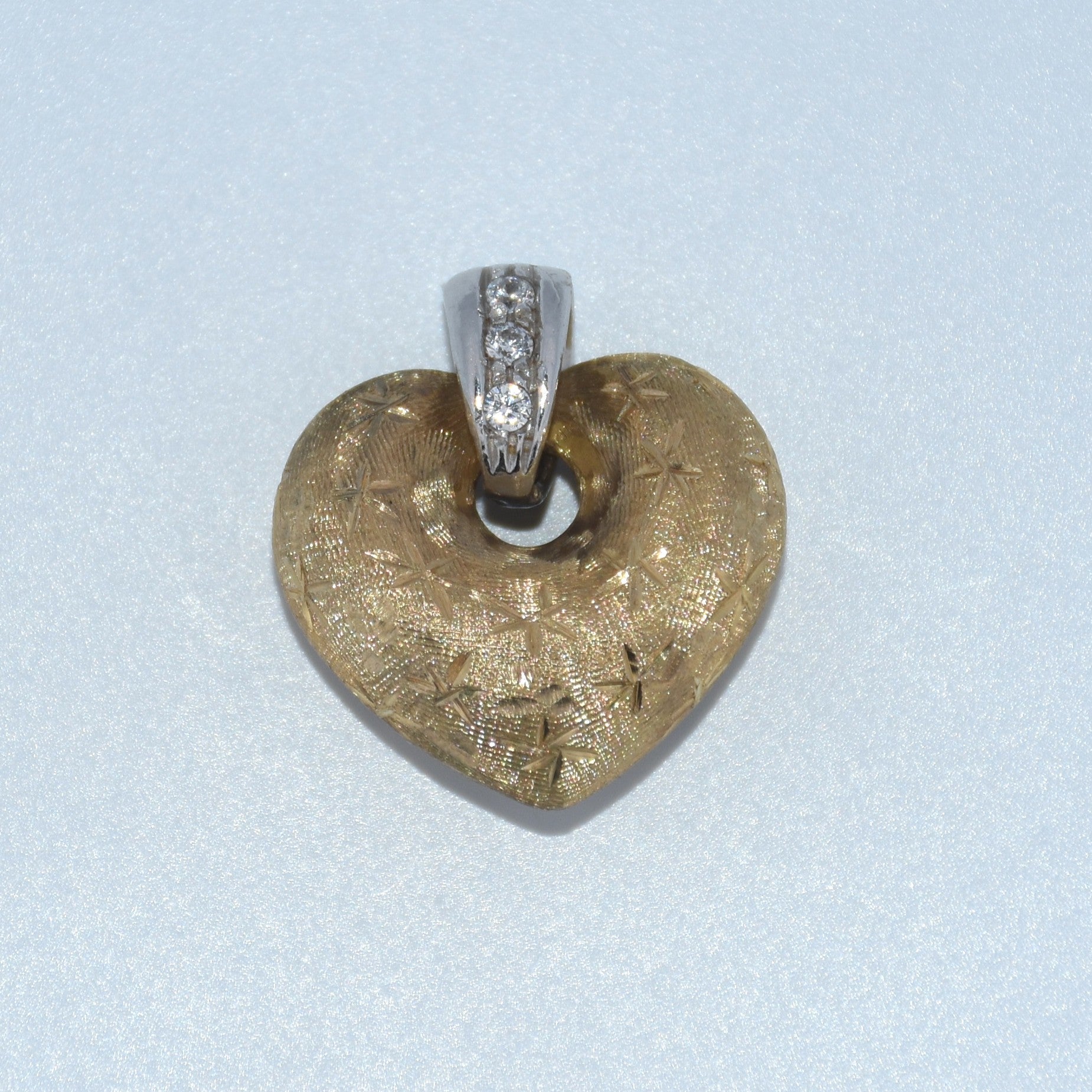 14K Gold | YG Heart with Star Charm