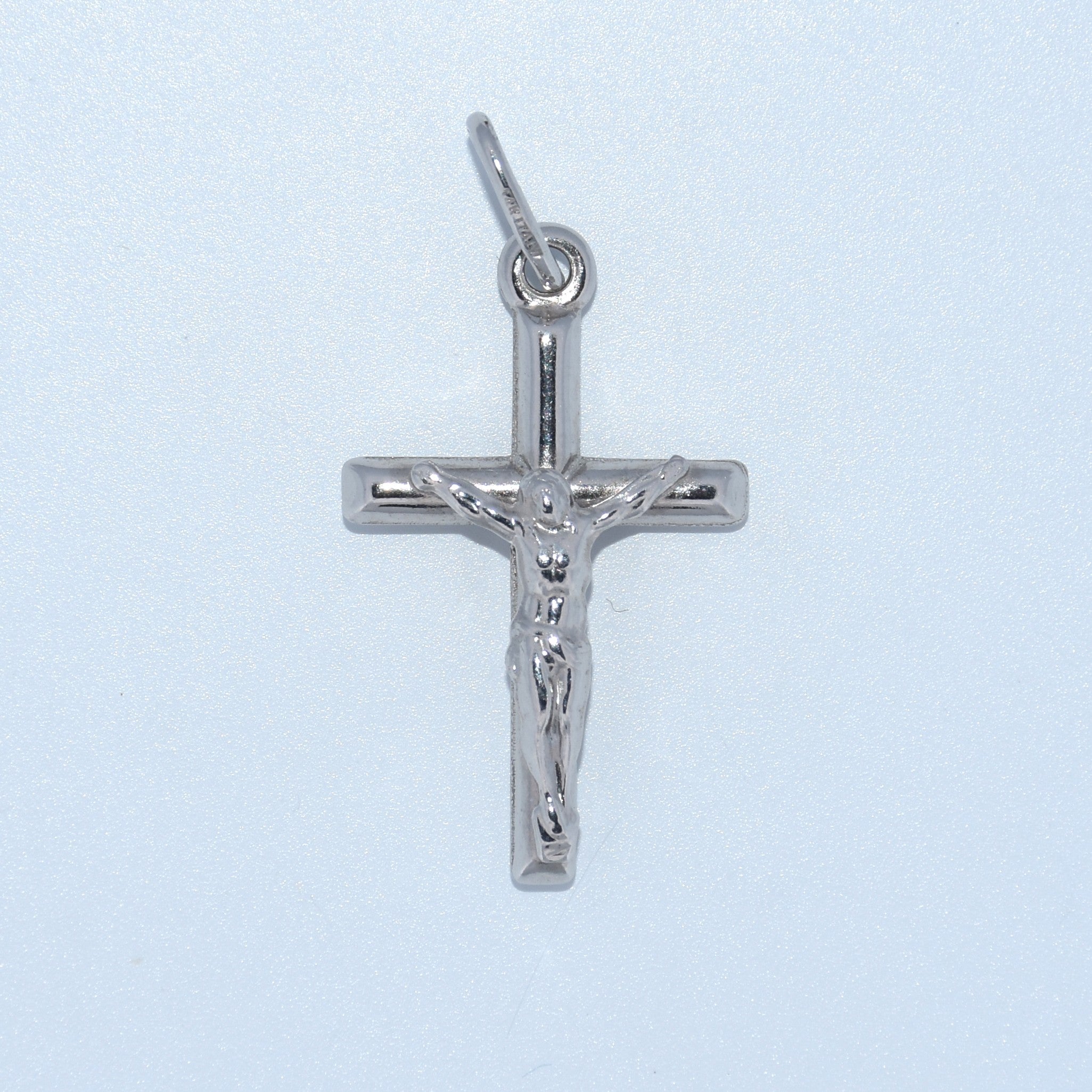 14K Gold | WG Small Crucifix Pendant