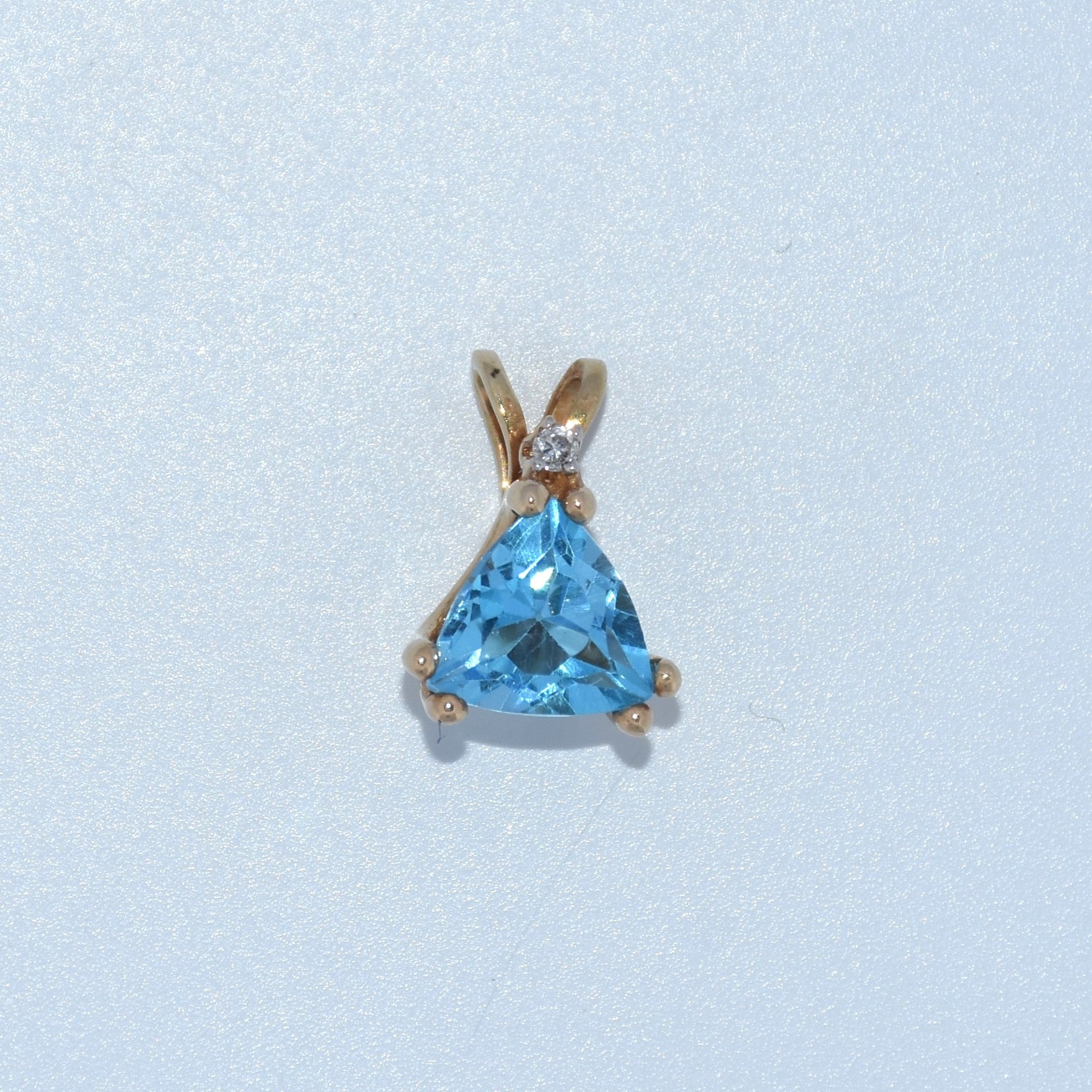 14K Gold | YG Triangle Pendants