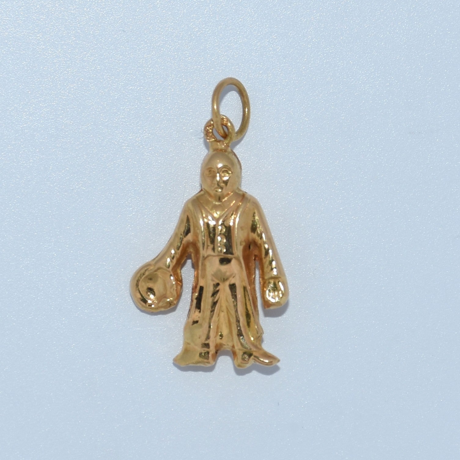 19.2K Portuguese Gold | Hunchbacked Charm