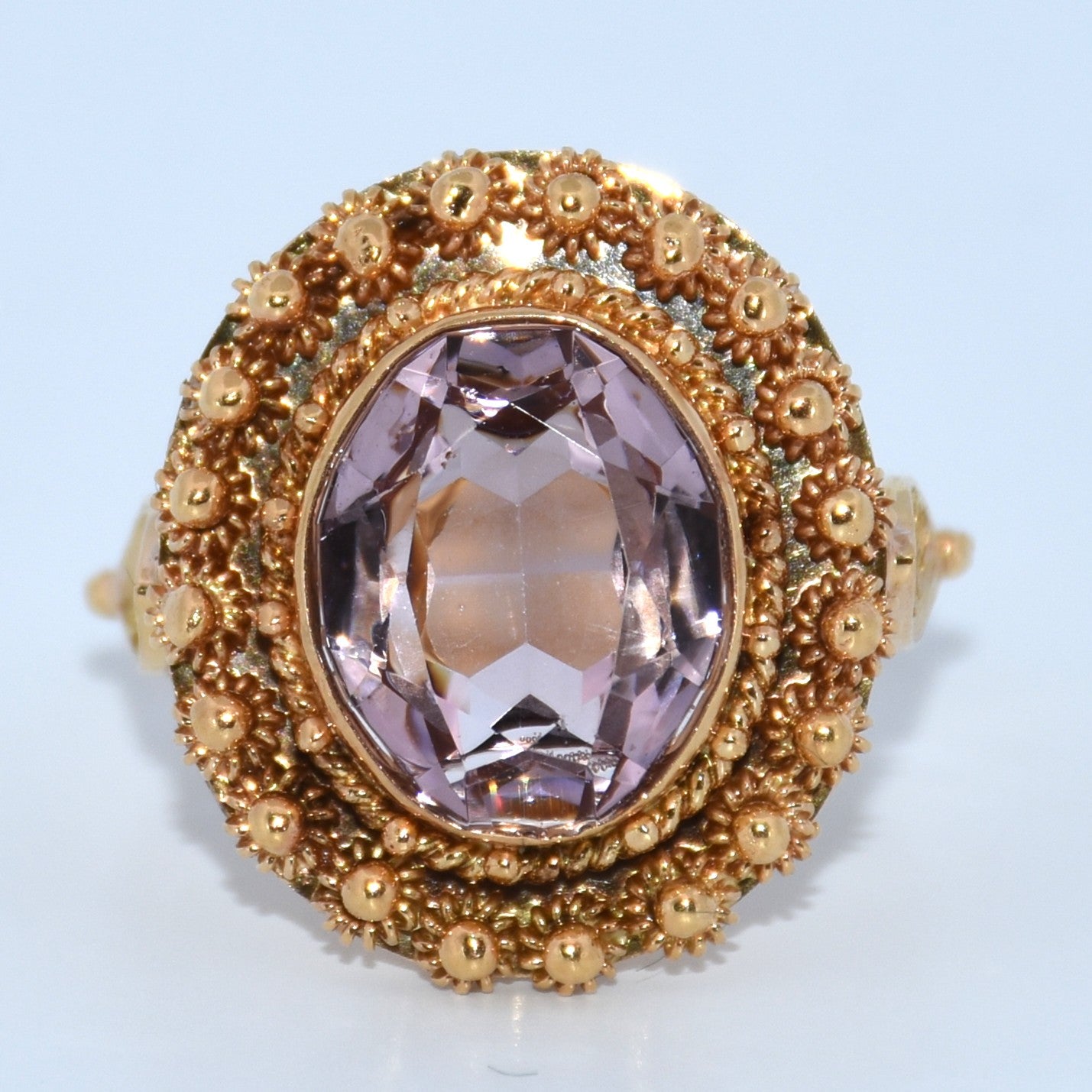 19.2K Portuguese Gold | Vintage Oval Amethyst Ring