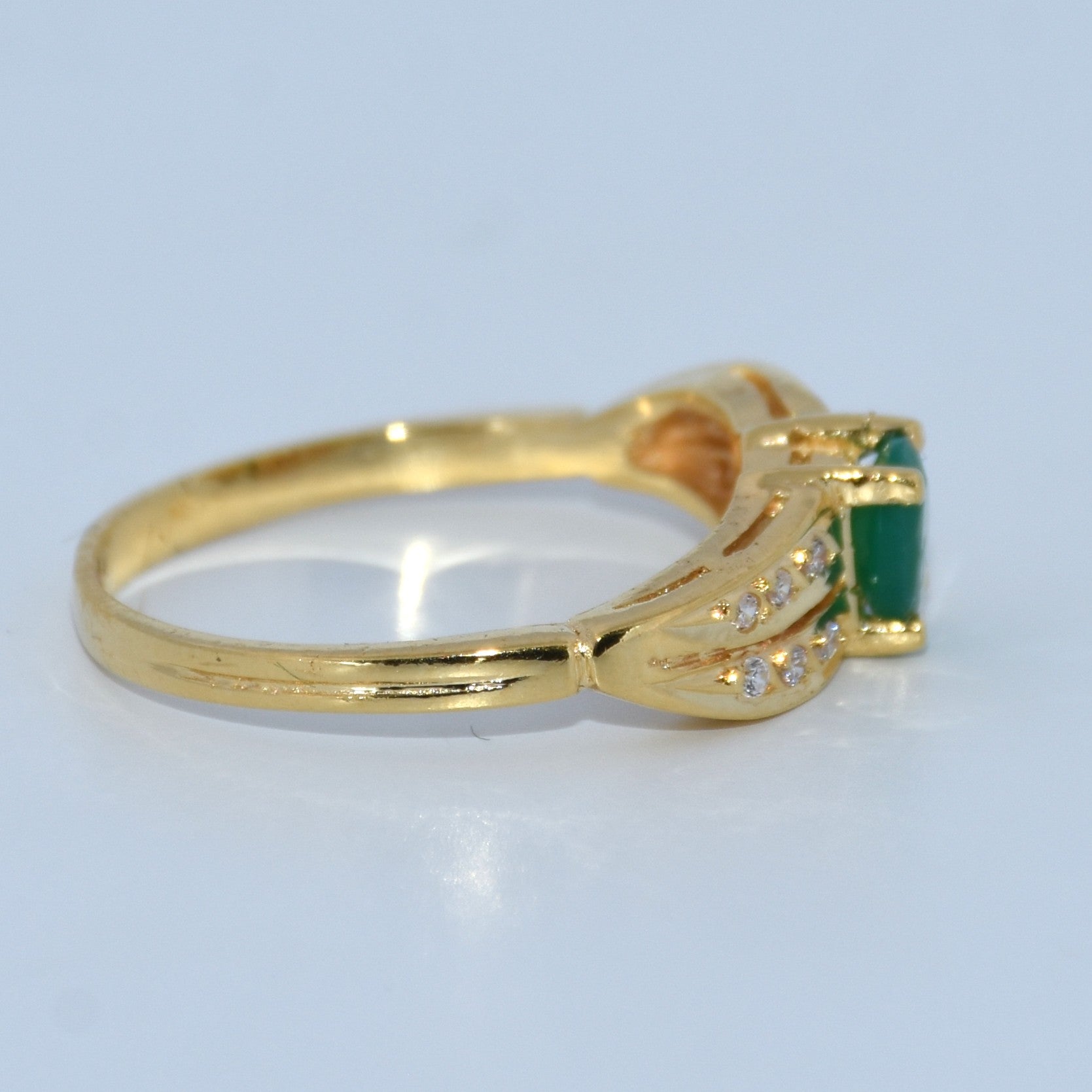 19.2K Portuguese Gold | Vintage Emerald Oval Ring