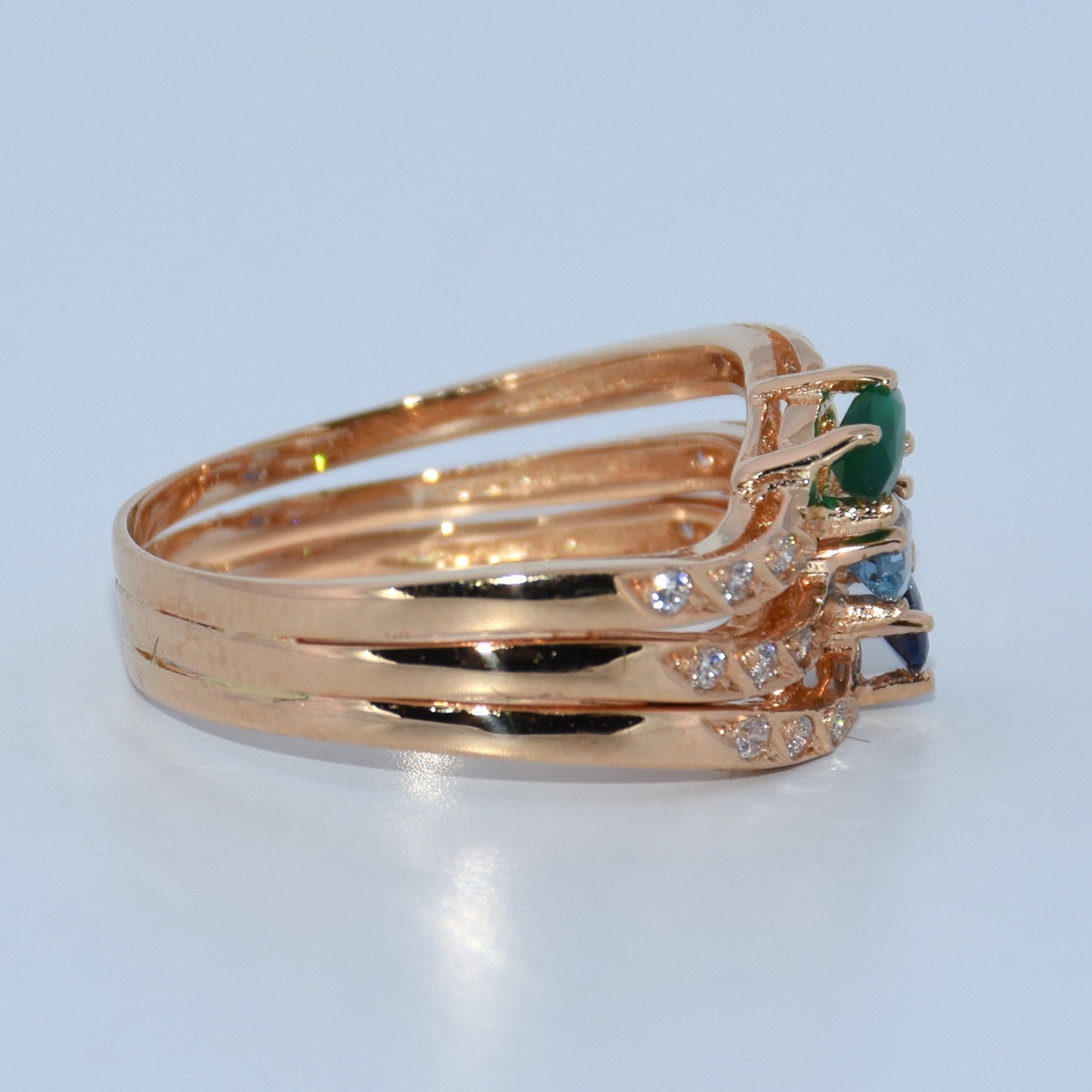 19.2K Portuguese Gold | Tri colored Stone Ring