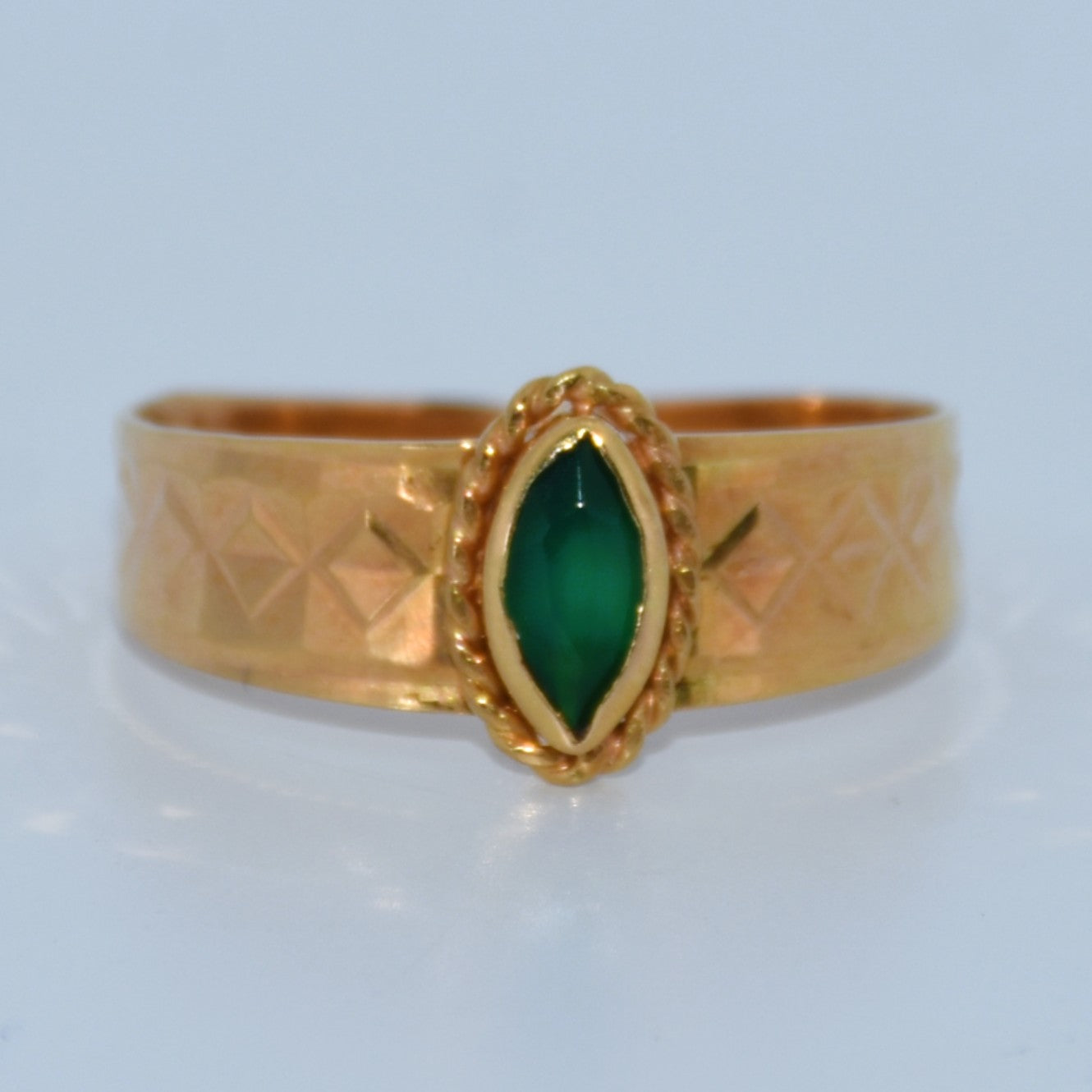 19.2K Portuguese Gold | Emerald Marquise Ring