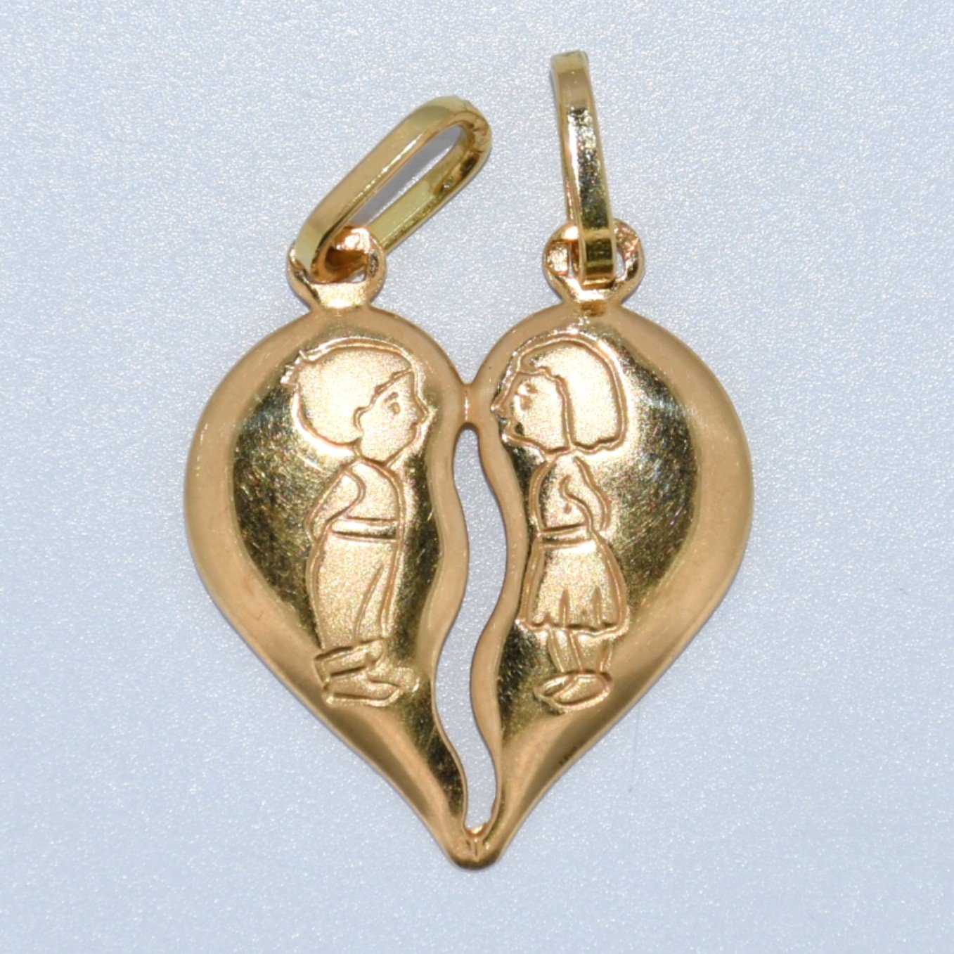 19.2K Portuguese Gold | Two Piece Heart Charm