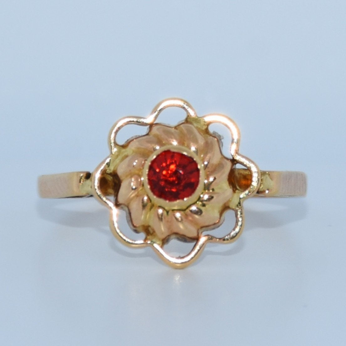 19.2K Portuguese Gold | Thin Round Garnet Ring