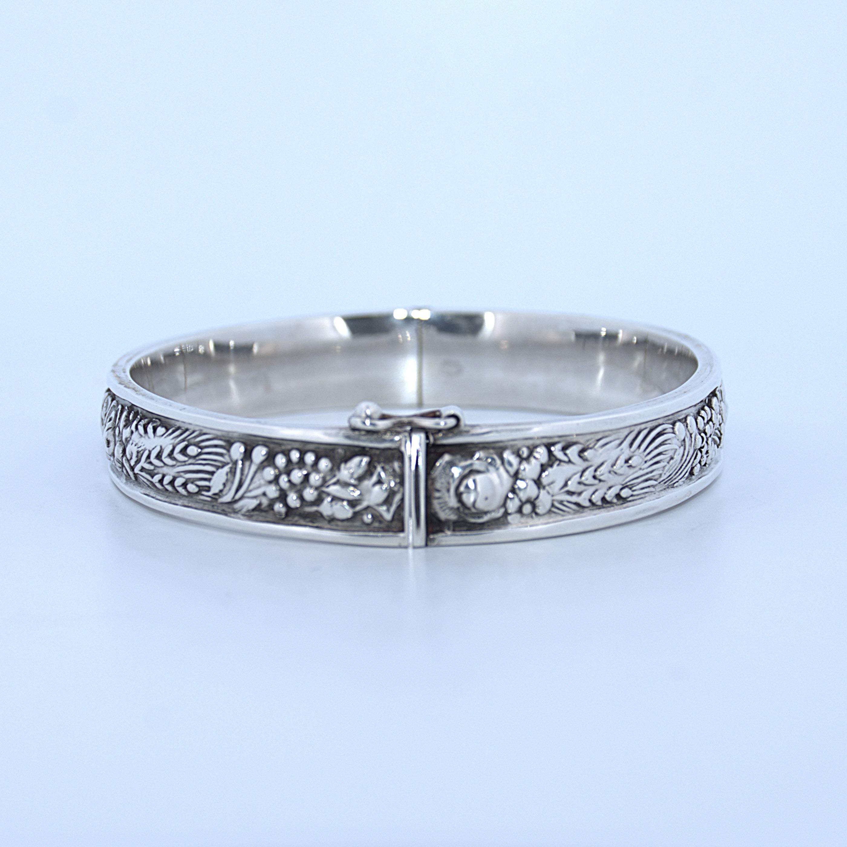 Sterling Silver | Bangle Bracelets
