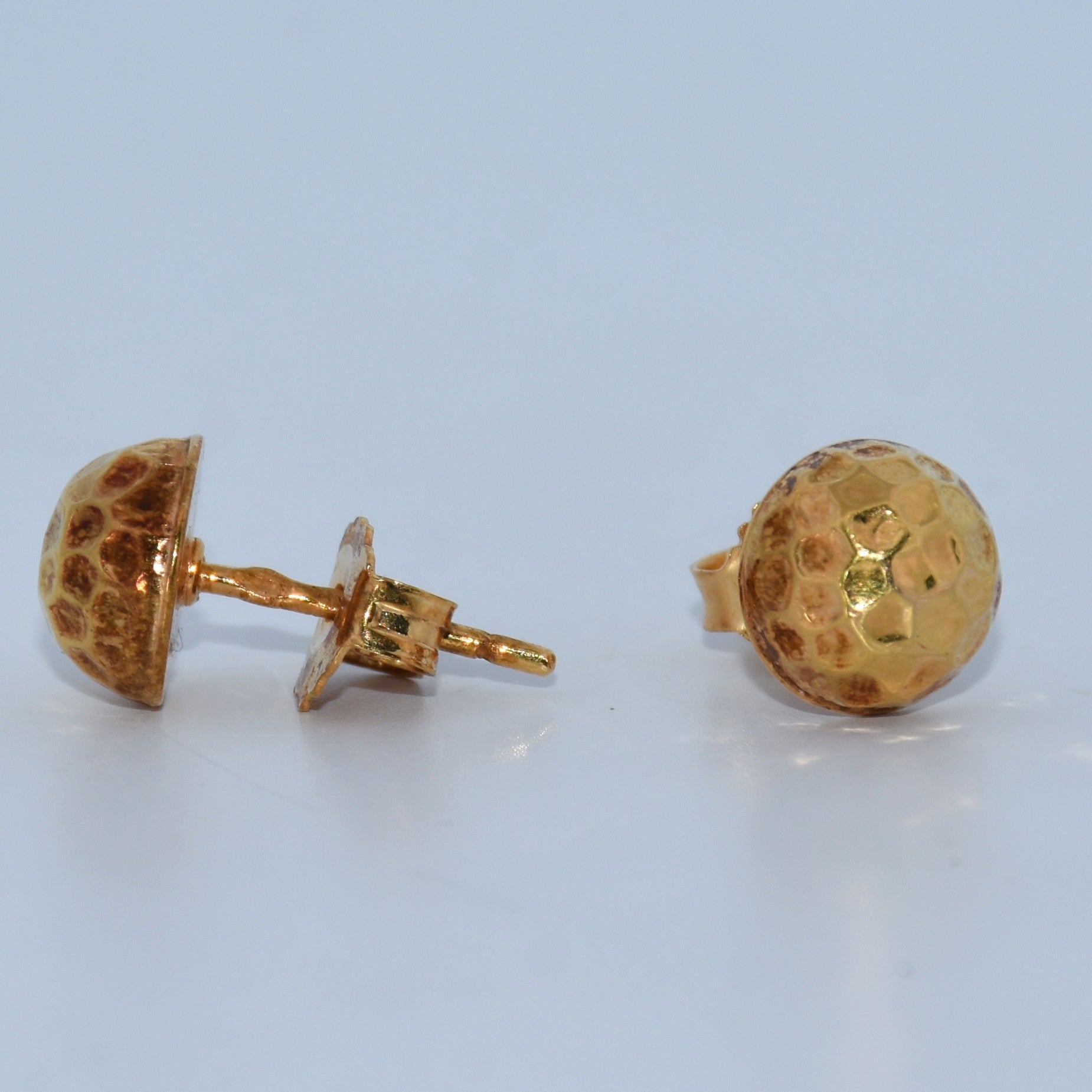 19.2K Portuguese Gold | Detailed Half Ball Earrings