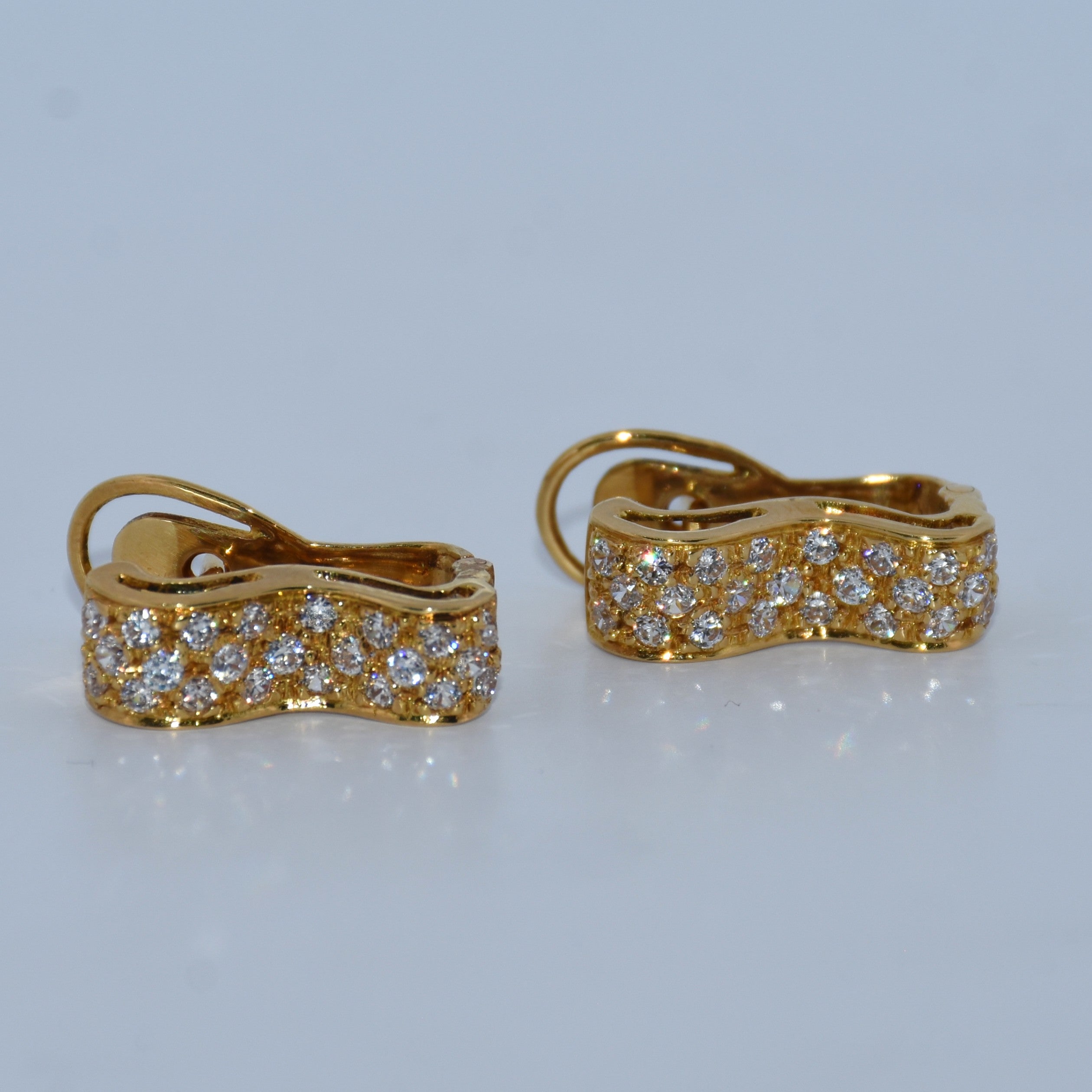 19.2K Portuguese Gold | Pave Curved CZ Earrings