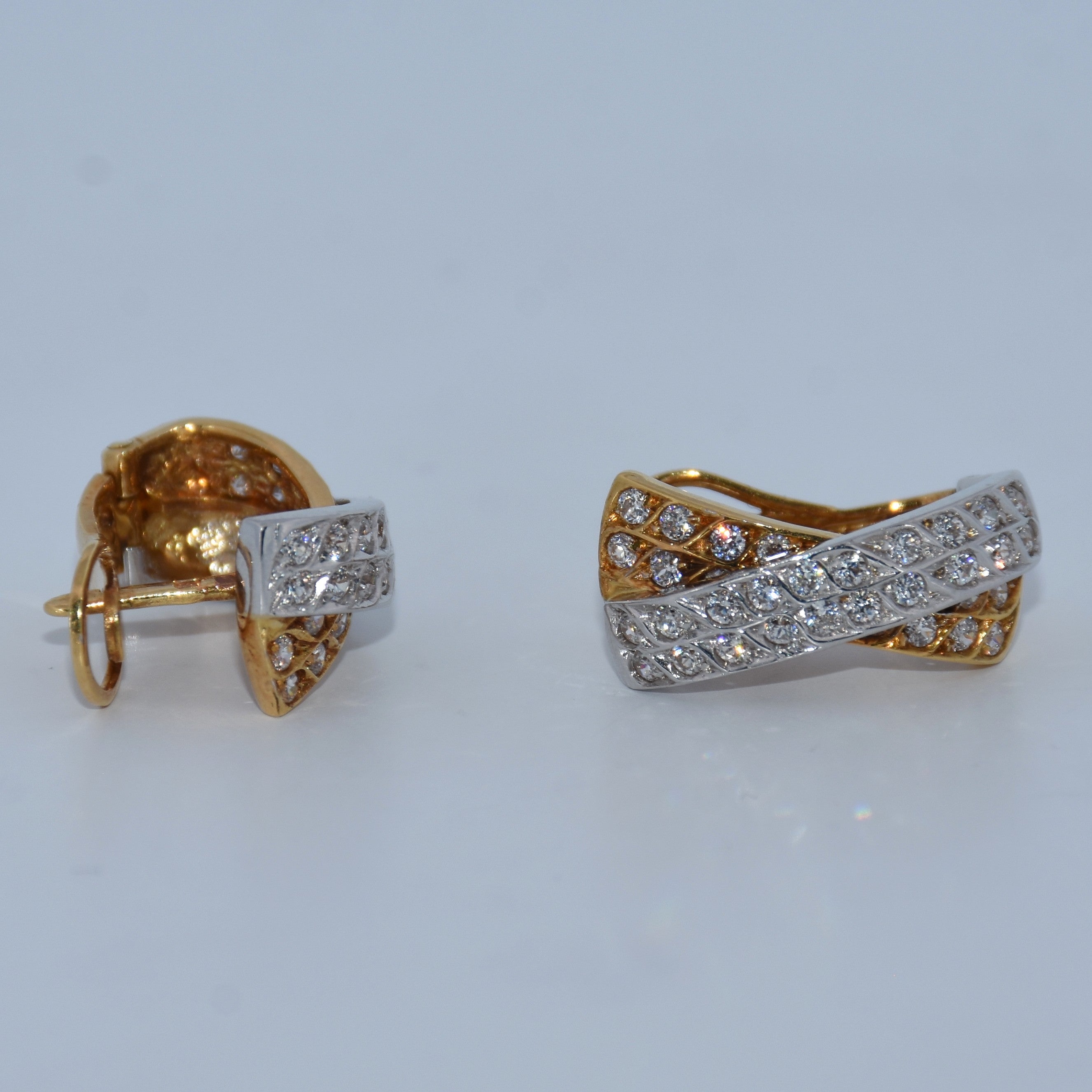 19.2K Portuguese Gold | White and Yellow Gold X Earrings
