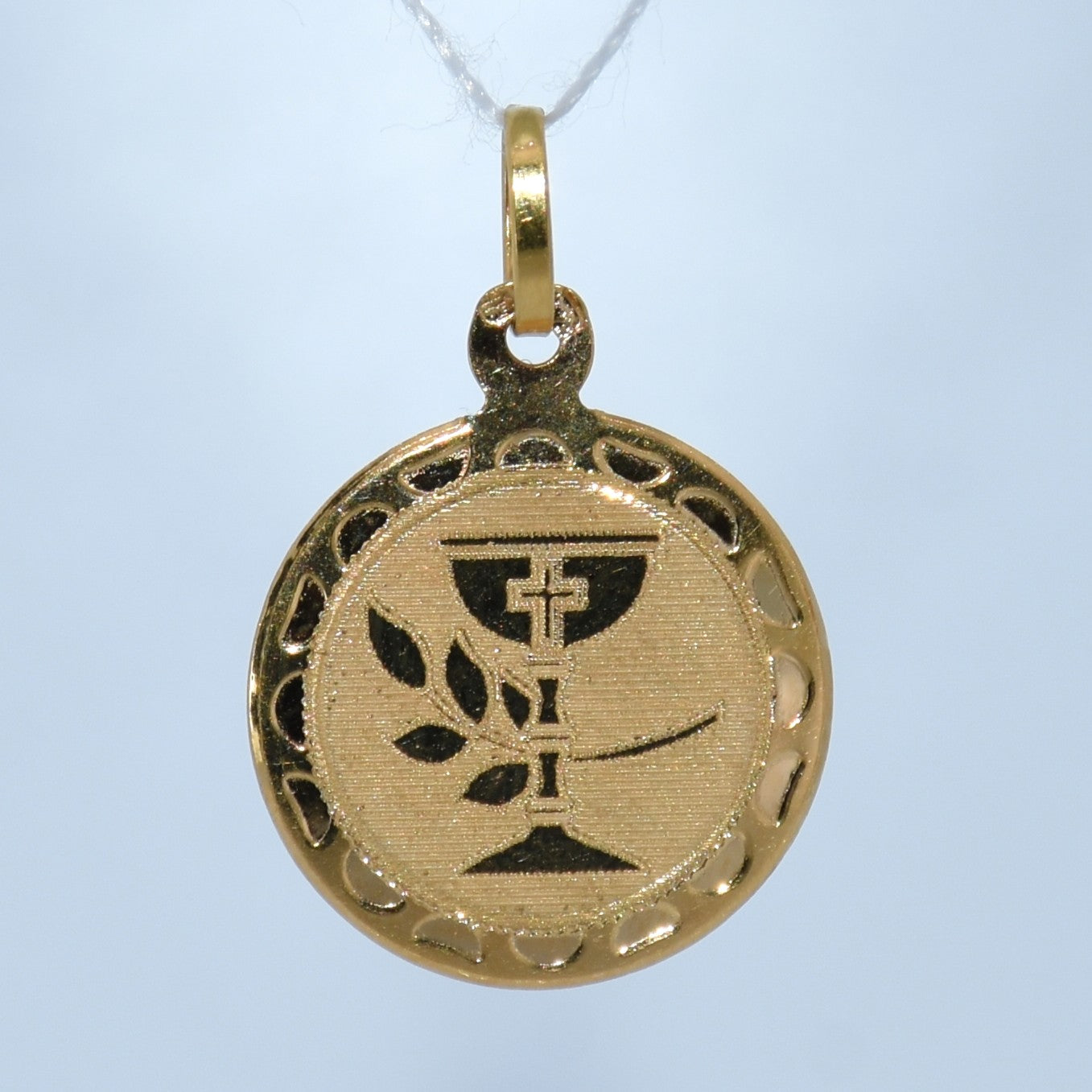 19.2K Portuguese Gold | First Holy Communion Pendant