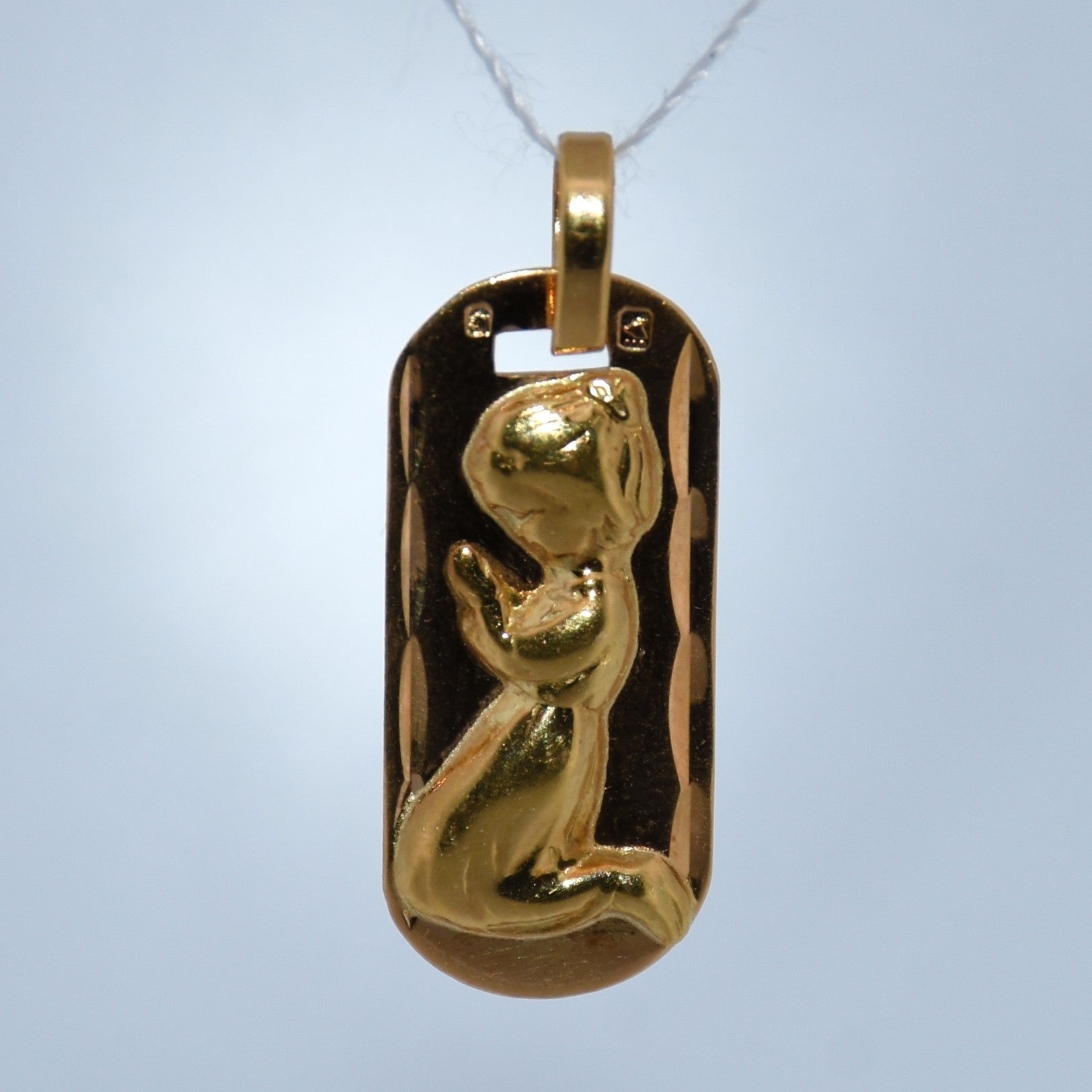 19.2K Portuguese Gold | Guardian Angel Pendant
