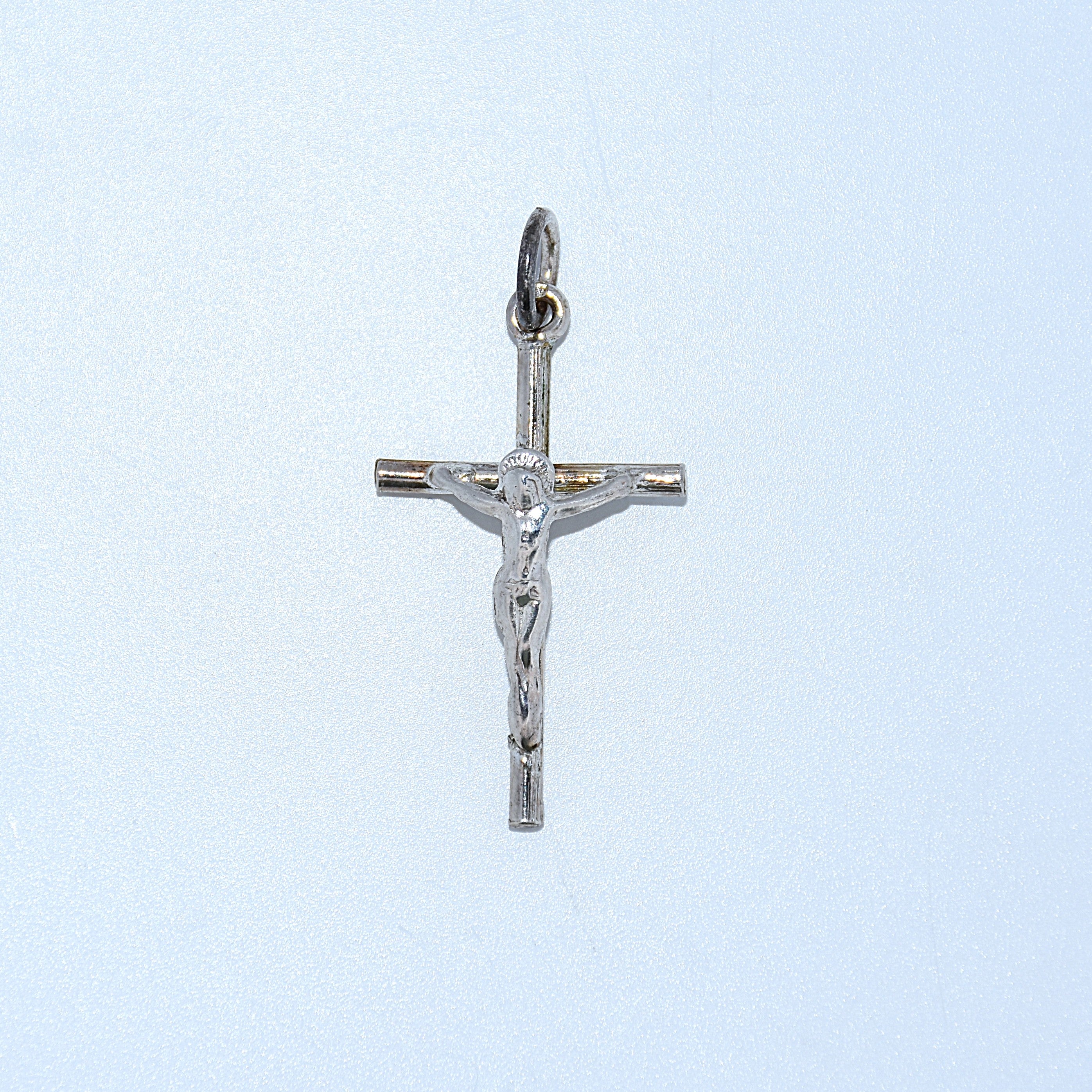 Sterling Silver | Crucifix Pendants