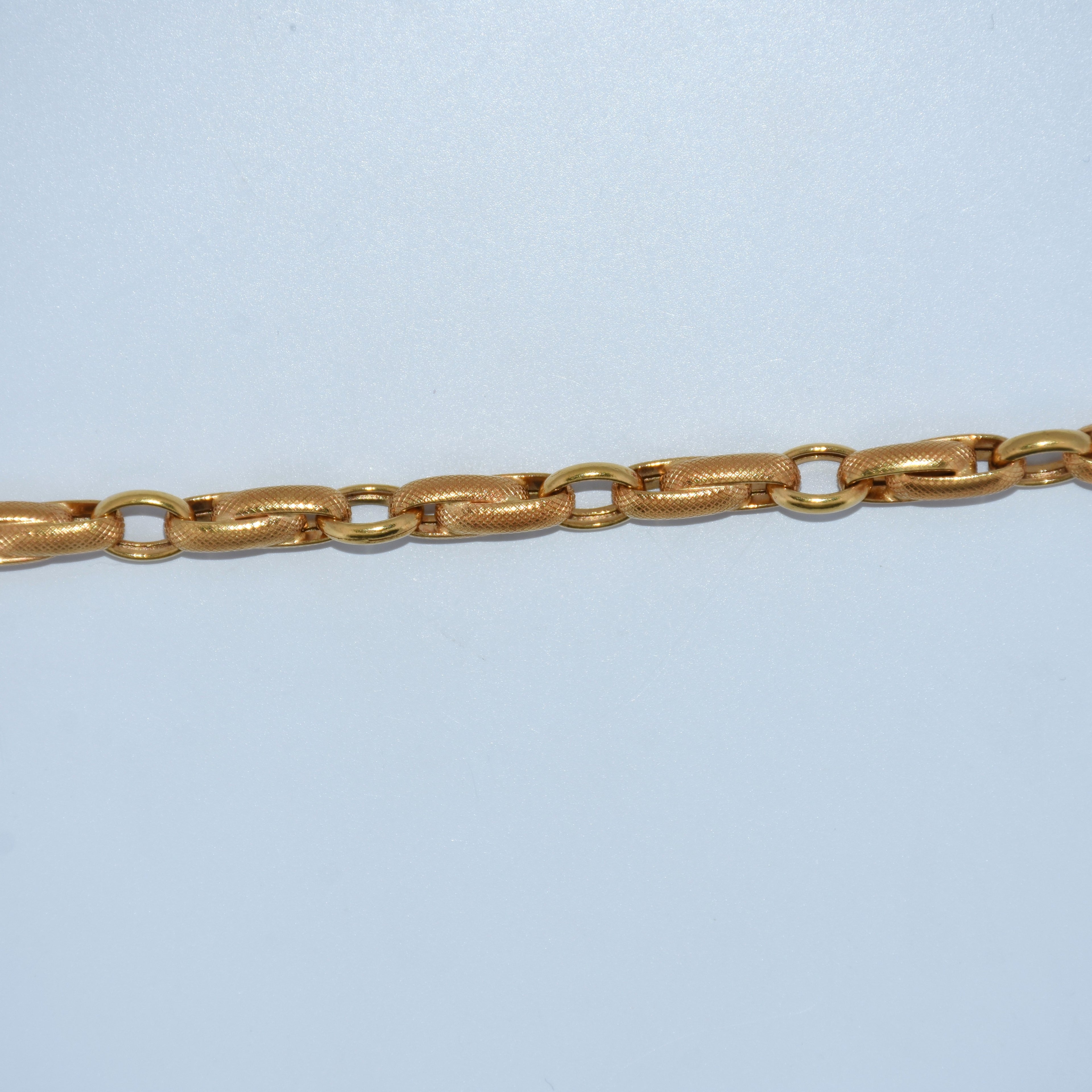 19.2K Portuguese Gold | Interlocking Loops Bracelet