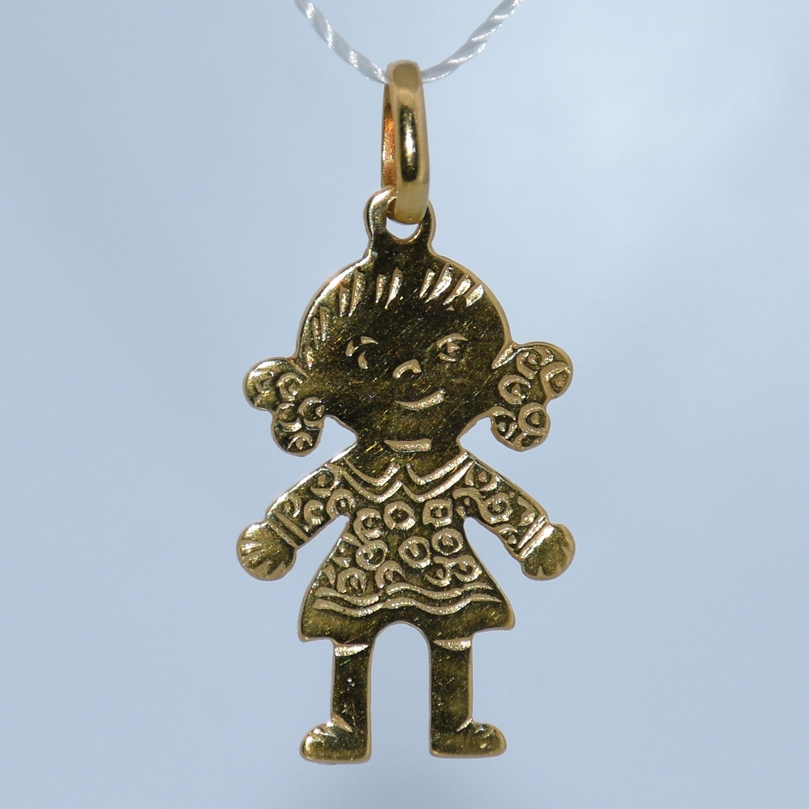 19.2K Portuguese Gold | Girl Charm