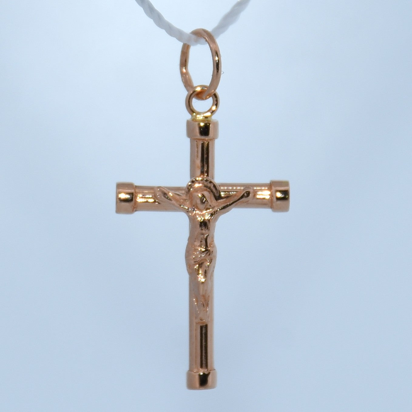 19.2K Portuguese Gold | Scroll Cross with Jesus Pendant