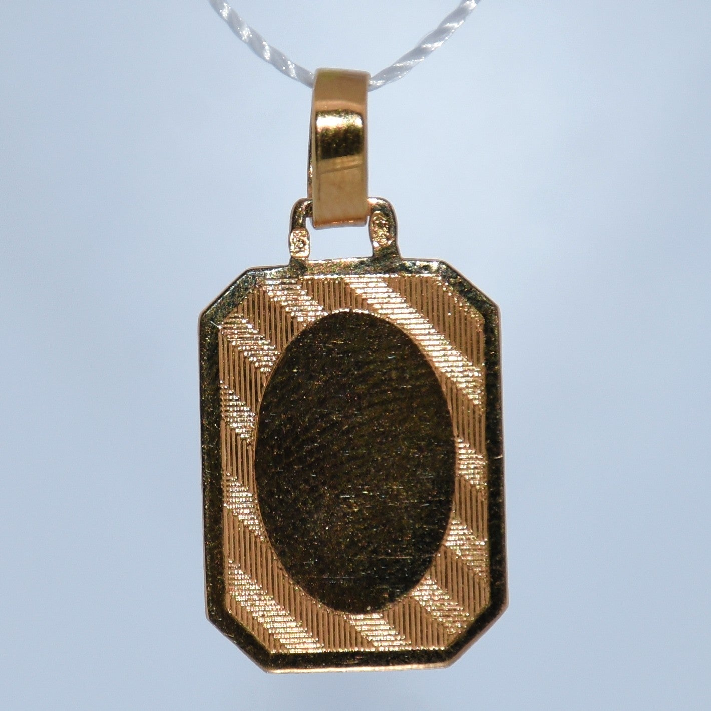 19.2K Portuguese Gold | Polished Curved Rectangular Pendant