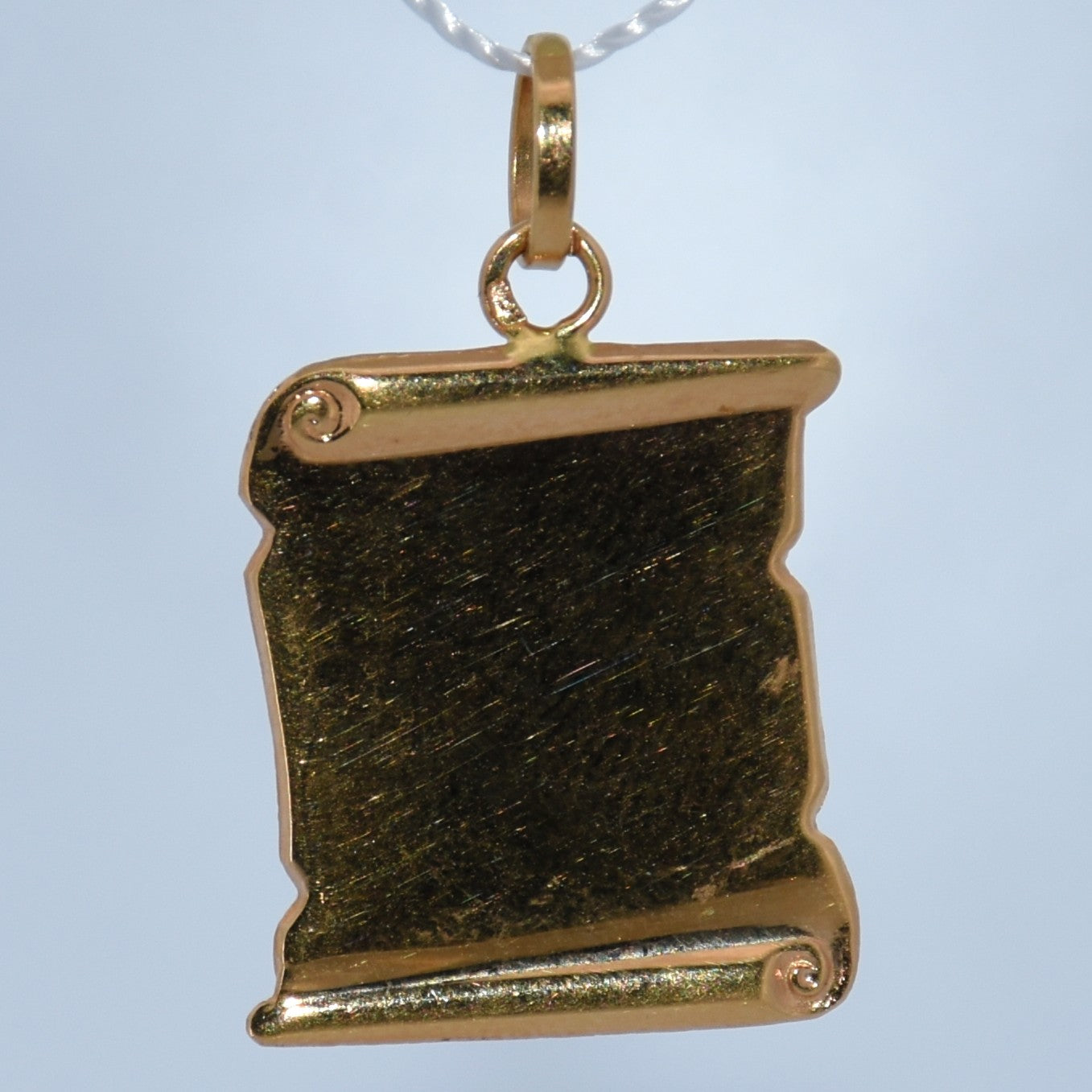 19.2K Portuguese Gold | Open Scroll Pendant