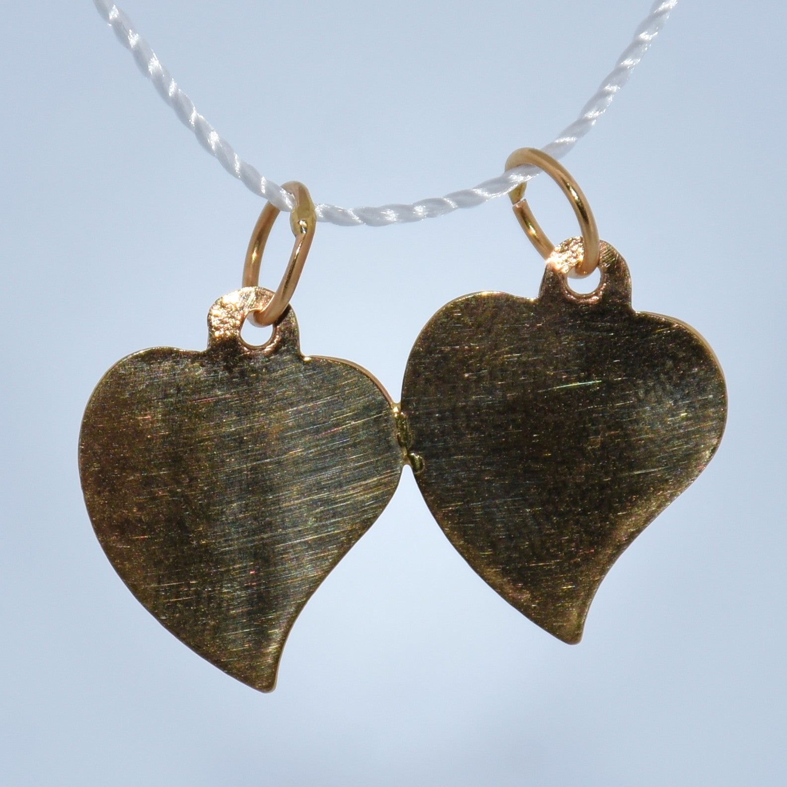 19.2K Portuguese Gold | Two Heart Pendant