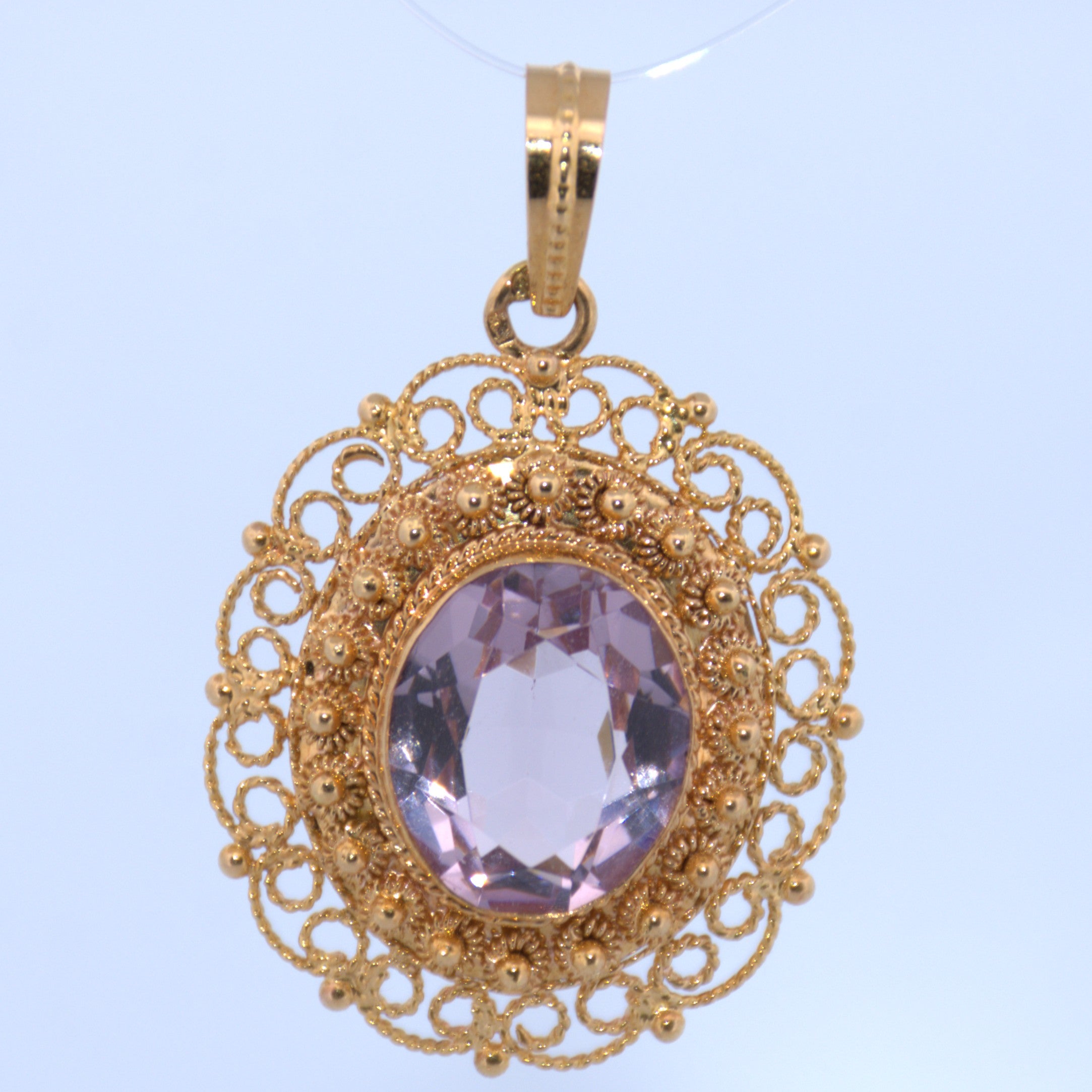 19.2K Portuguese Gold | Small Oval Pendant with Purple Stone