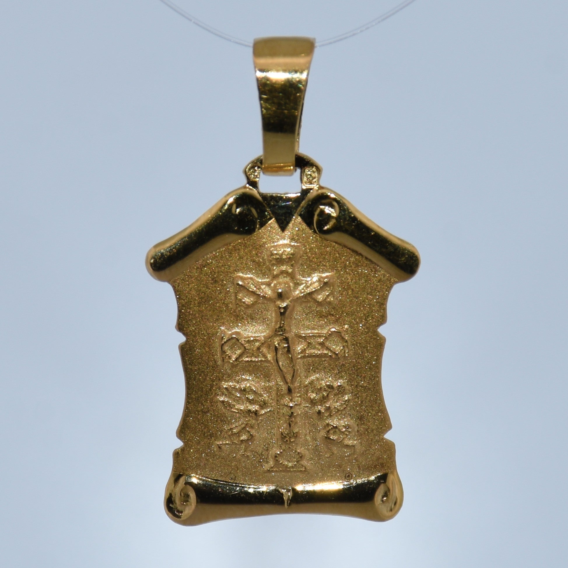 19.2K Portuguese Gold | Cruz de Caravaca Pendant