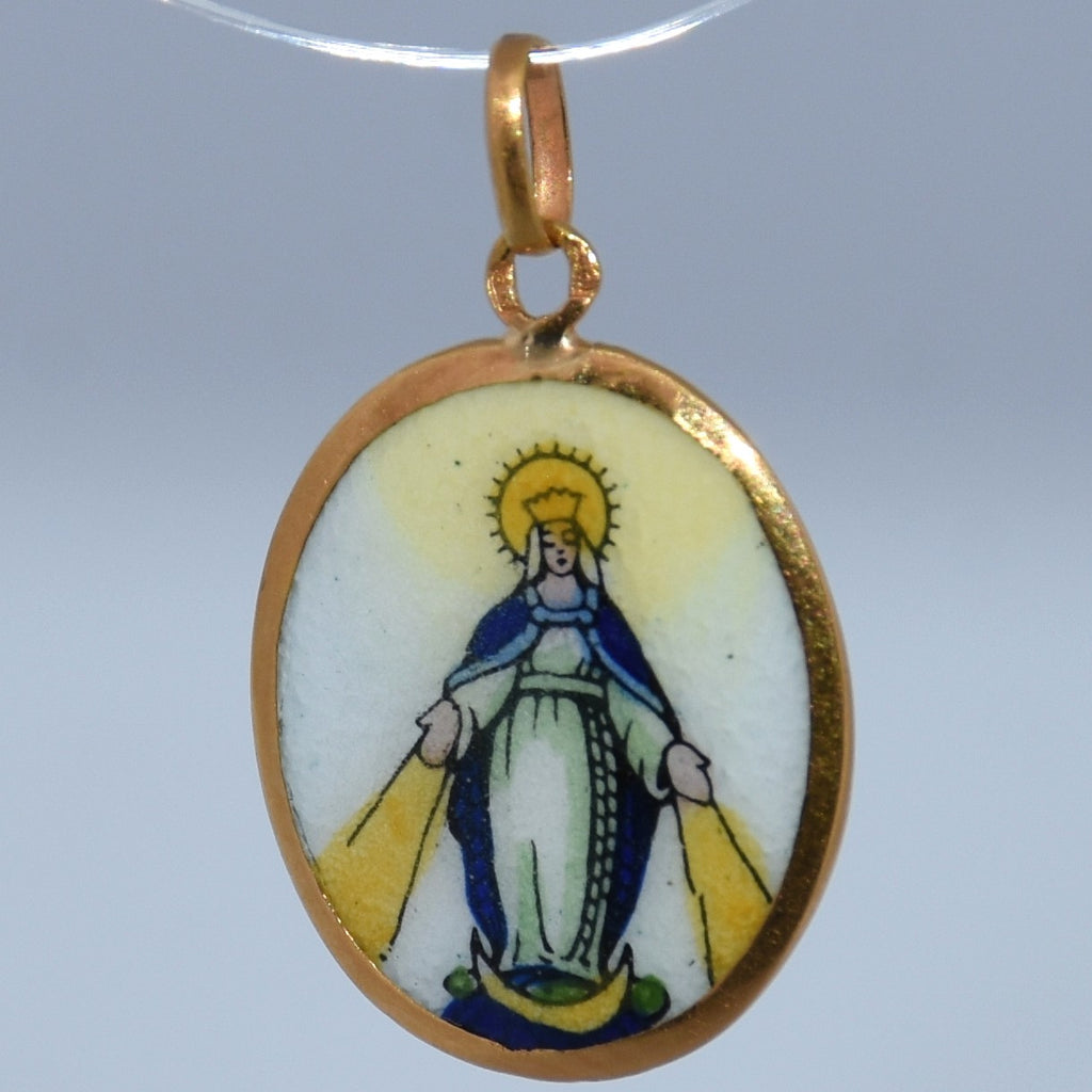 19.2K Portuguese Gold | Das Gracas Pendant