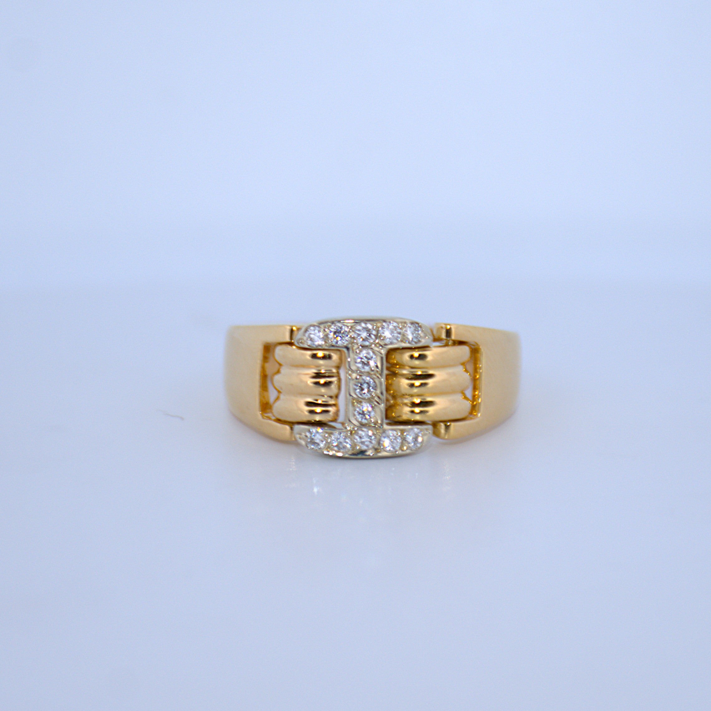 19.2K Portuguese Gold | Natural Diamond Buckle Ring