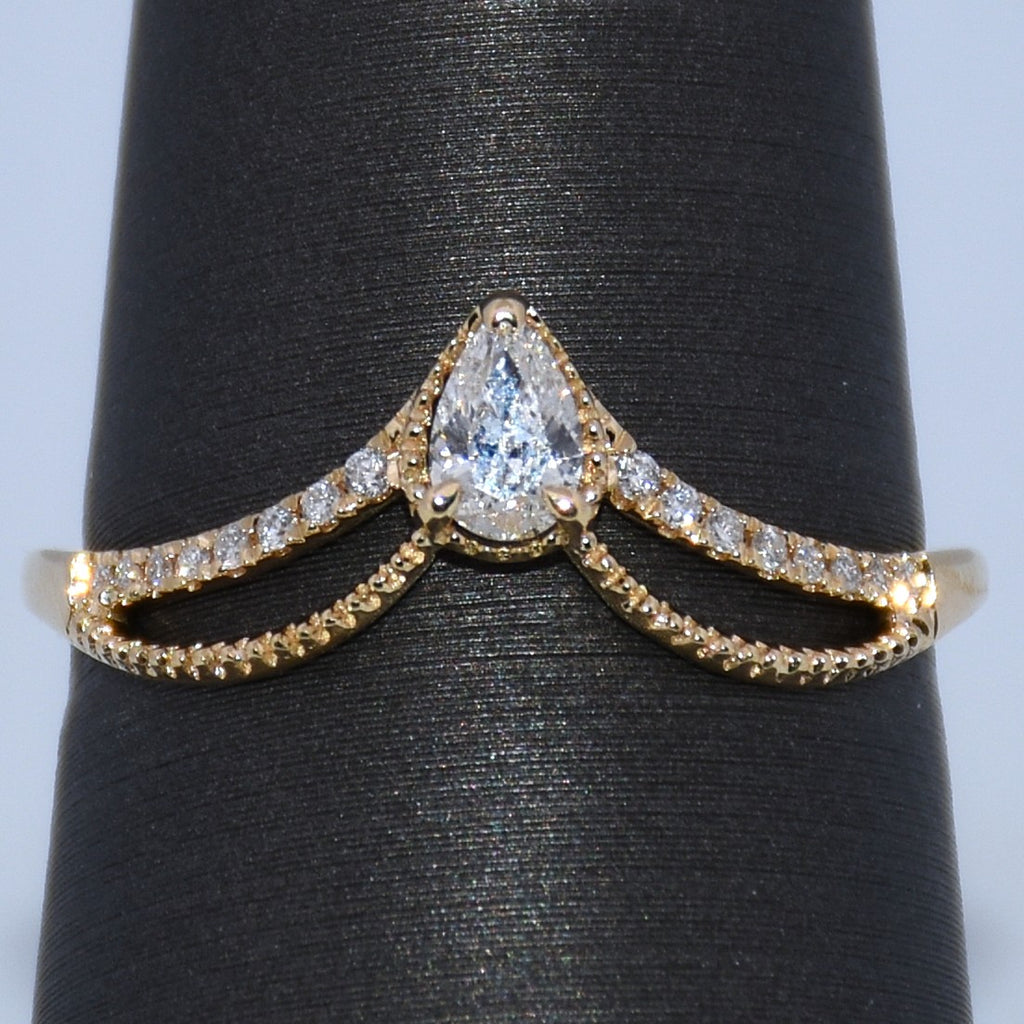 14K Gold | YG Pave V Pear 0.23ct Natural Diamond Wedding Band